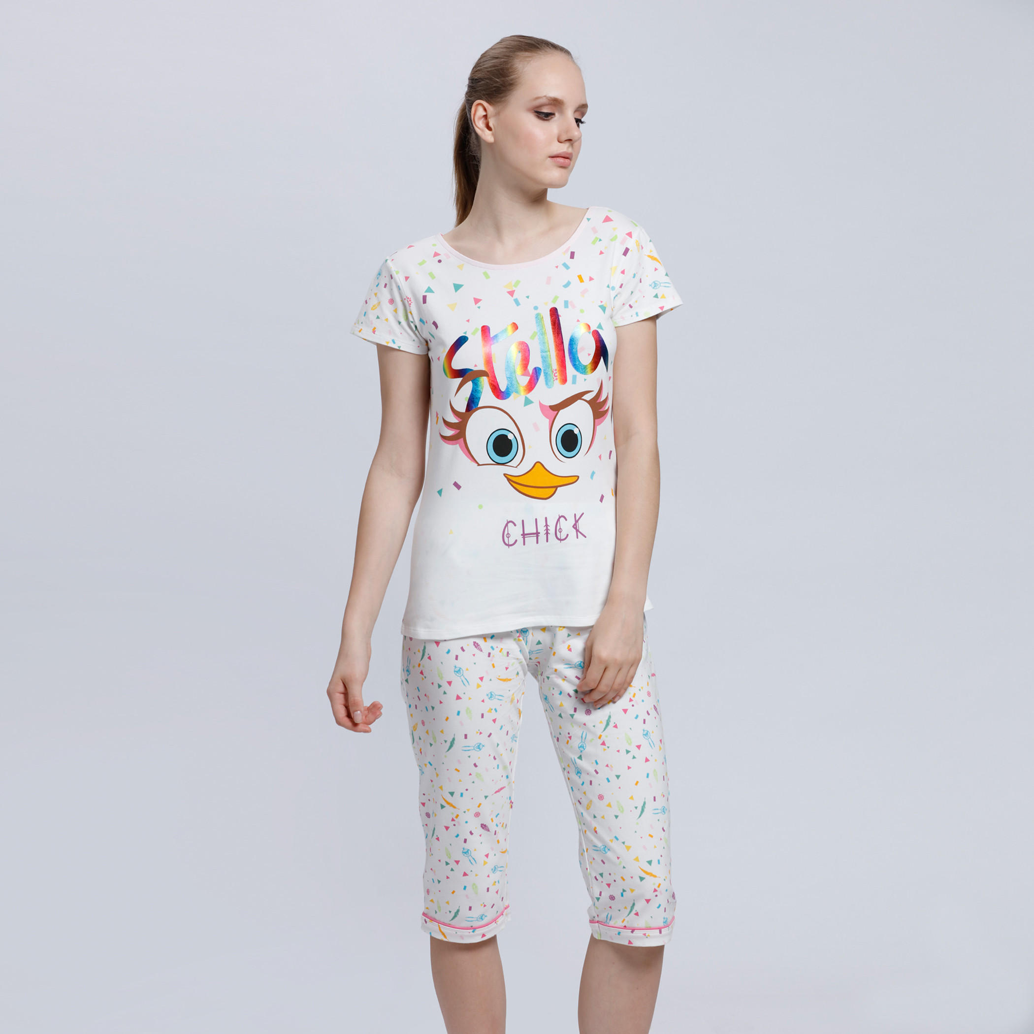 Printed Round Neck T-Shirt and Capri Set-women-clothing-nightwear-pyjamas-longsets-image-1
