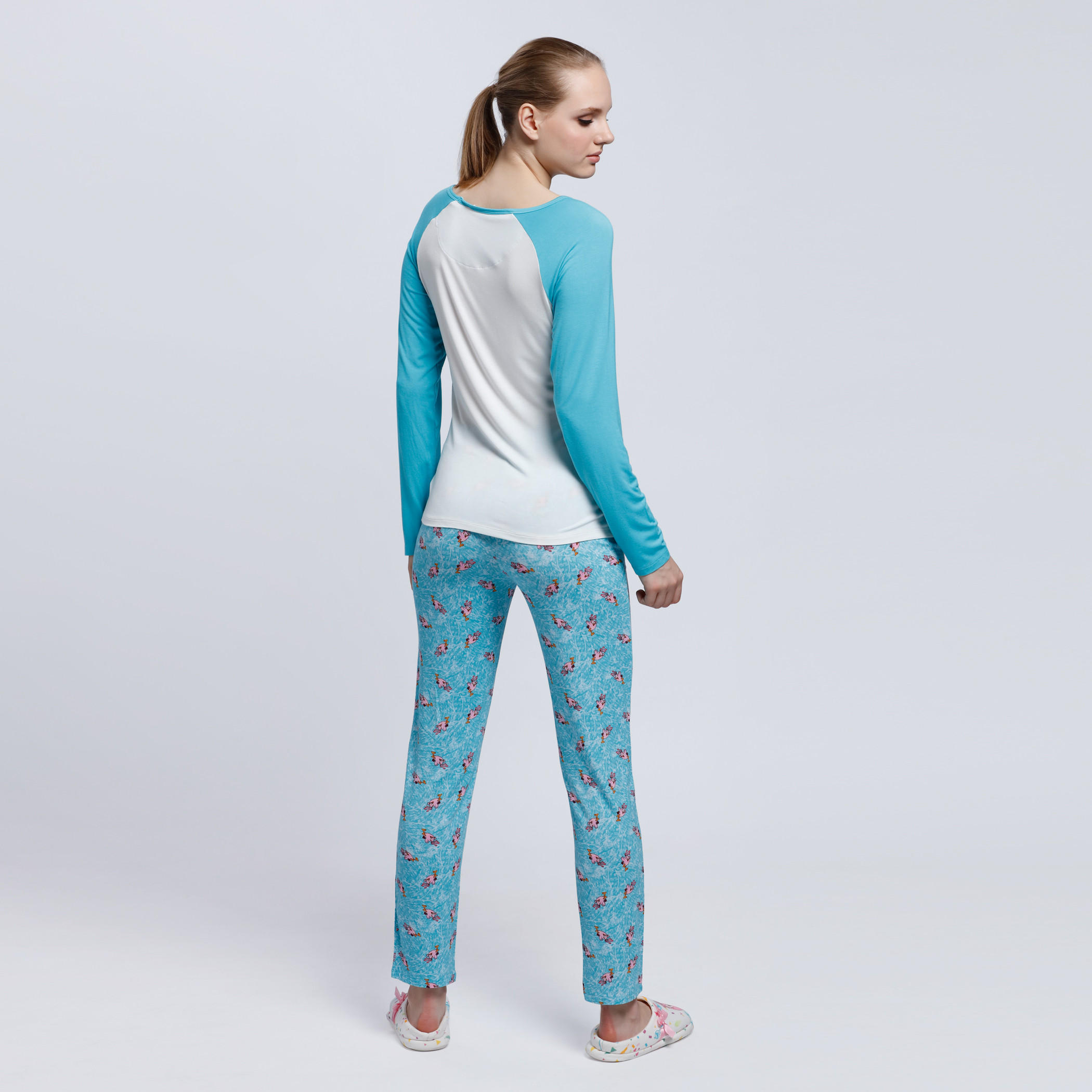 طقم بنطال بيجاما وتيشيرت بأكمام طويلة وطبعات-women-clothing-nightwear-pyjamas-longsets-image-2