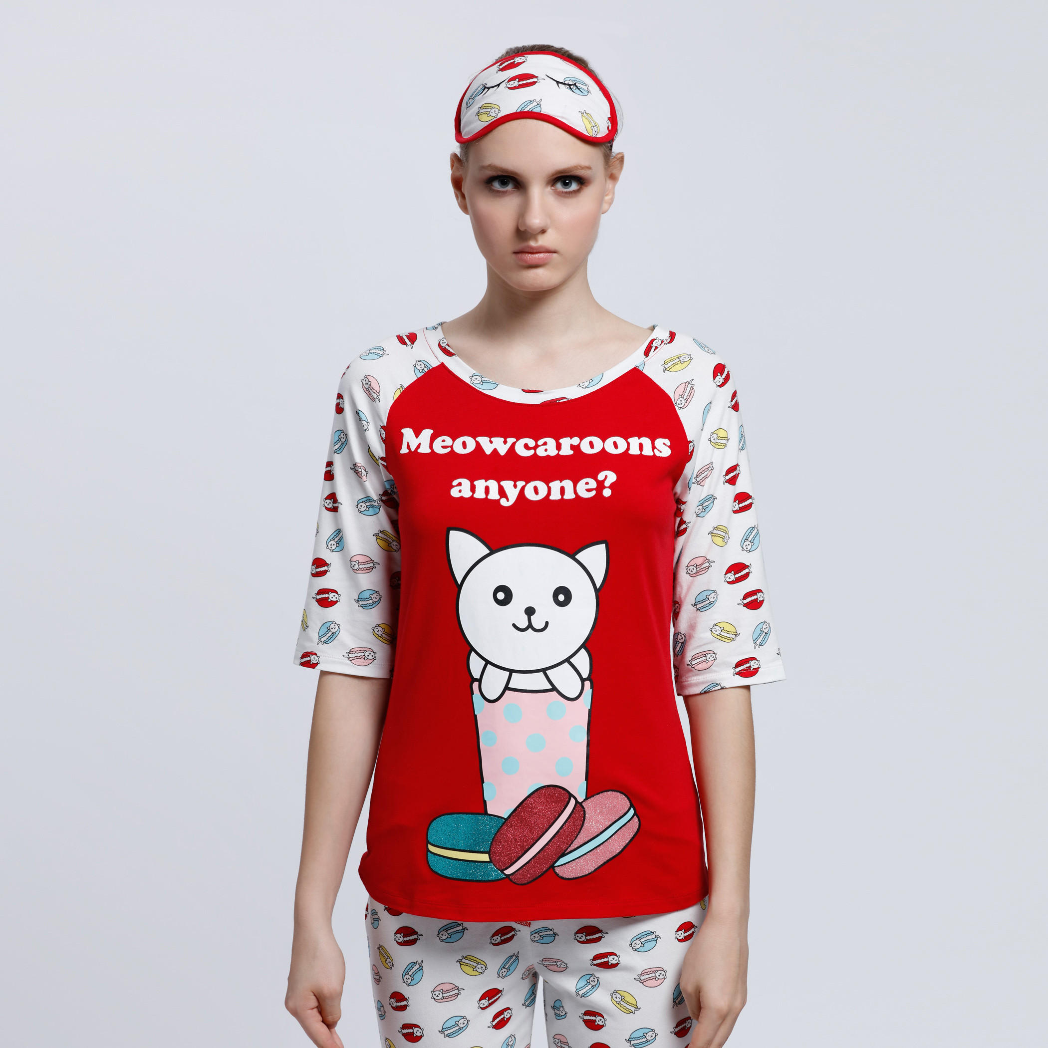 طقم بنطال بيجاما وتيشيرت بياقة مستديرة وطبعات-women-clothing-nightwear-pyjamas-longsets-image-4