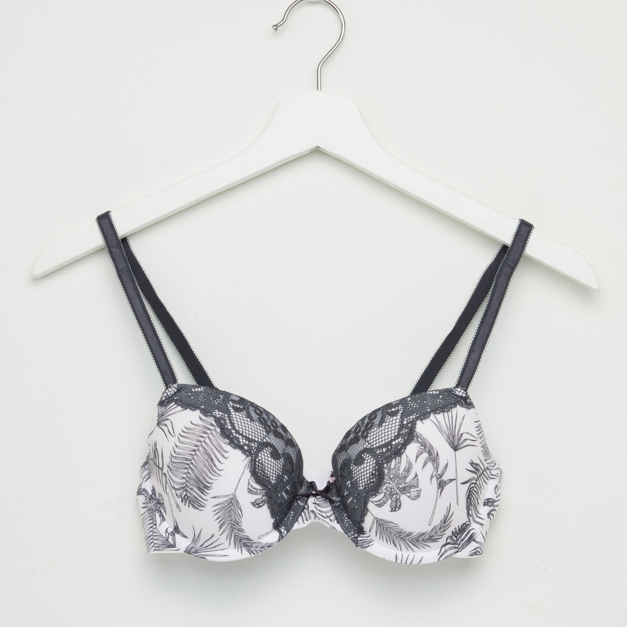 صدريّة مبطّنة بتفاصيل دانتيل ومشبك إغلاق ناعم - طقم من قطعتين-women-clothing-lingerie-bras-image-4