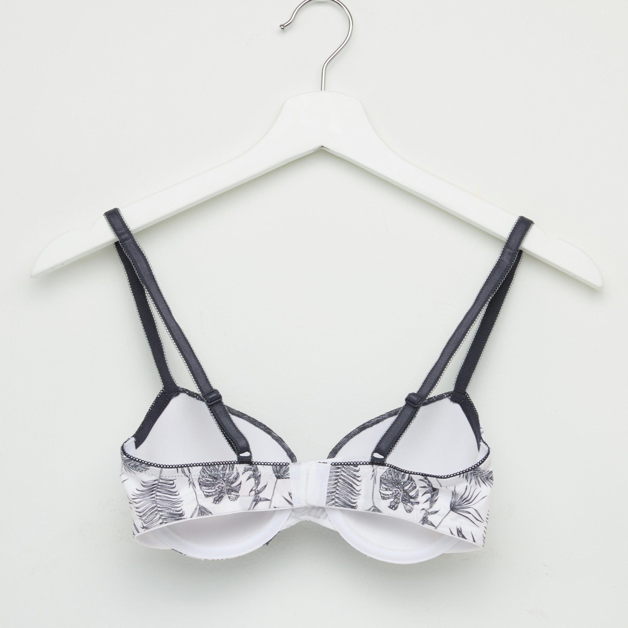 صدريّة مبطّنة بتفاصيل دانتيل ومشبك إغلاق ناعم - طقم من قطعتين-women-clothing-lingerie-bras-image-5