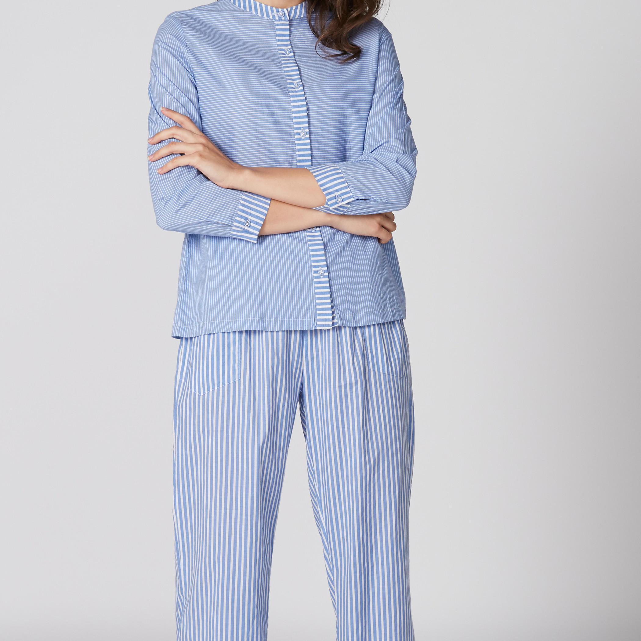 طقم بنطال بيجاما وقميص مقلّم بياقة ماندارين-women-clothing-nightwear-pyjamas-longsets-image-3