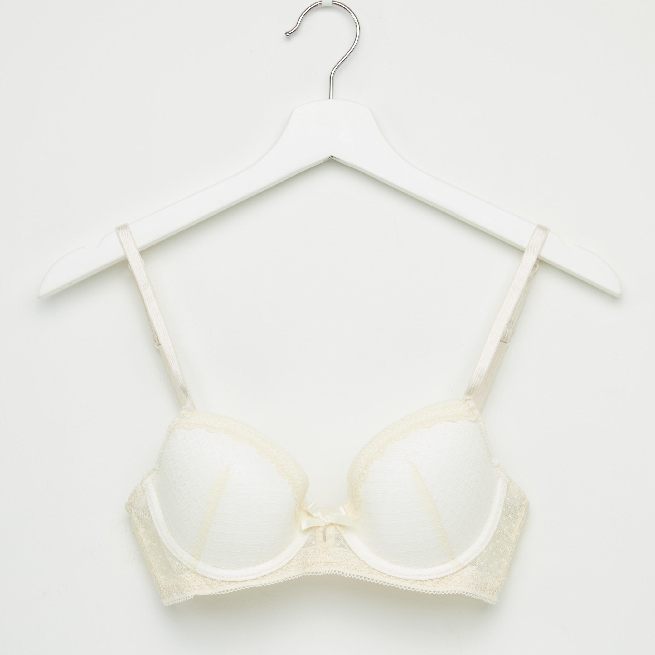 صدرية مبطّنة بتفاصيل دانتيل وحمّالات قابلة للتعديل-women-clothing-lingerie-bras-image-1