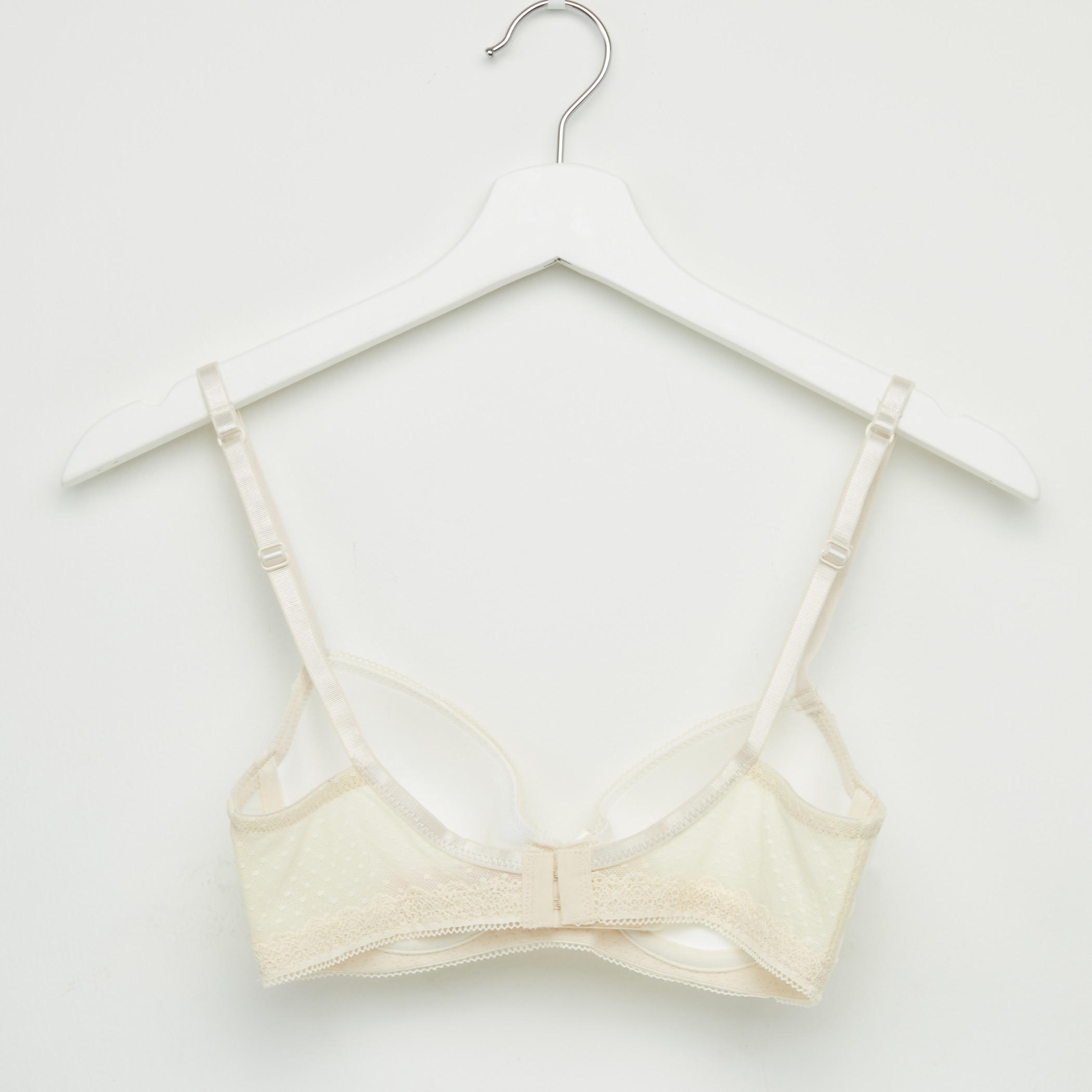 صدرية مبطّنة بتفاصيل دانتيل وحمّالات قابلة للتعديل-women-clothing-lingerie-bras-image-2