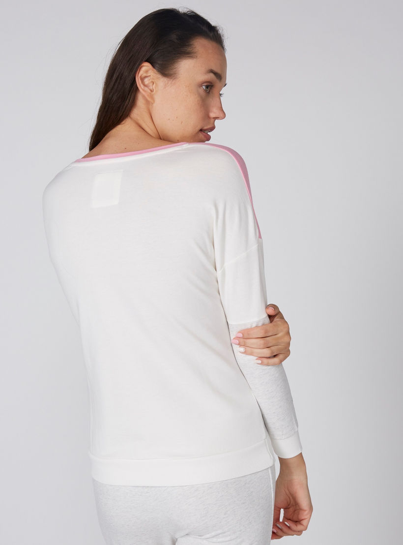 سويت شيرت بياقة مستديرة وأكمام طويلة وطبعات باجز باني-women-winterwear-hoodiesandsweatshirts-sweatshirts-image-3
