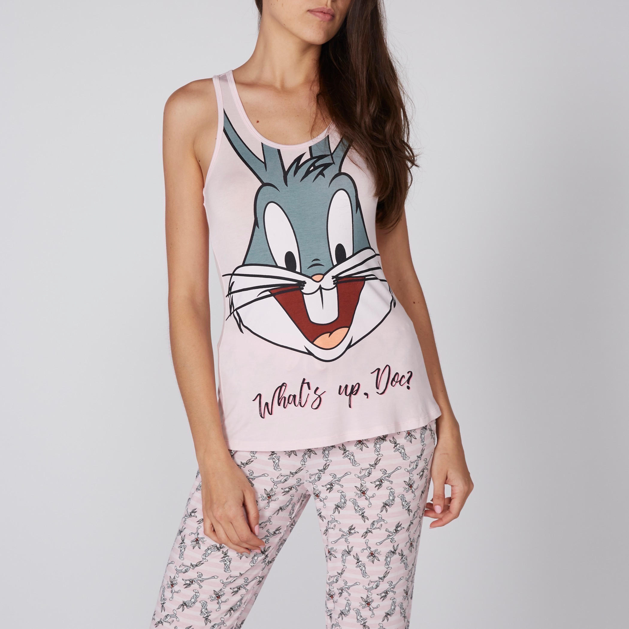 طقم بنطال بيجاما وتيشيرت بطبعات باجز باني-women-clothing-nightwear-pyjamas-longsets-image-3