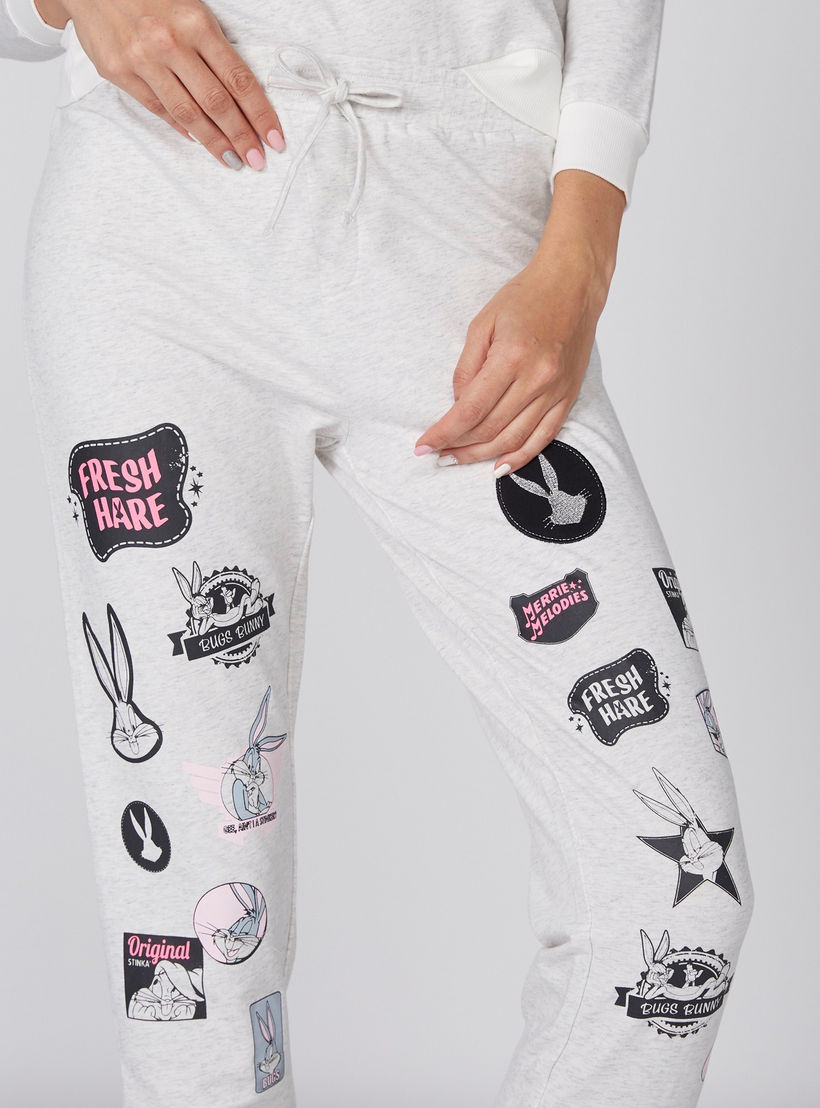 بنطال رياضي بطبعات باجز باني وخصر مطاطي ورباط-women-clothing-nightwear-pyjamas-bottoms-image-3