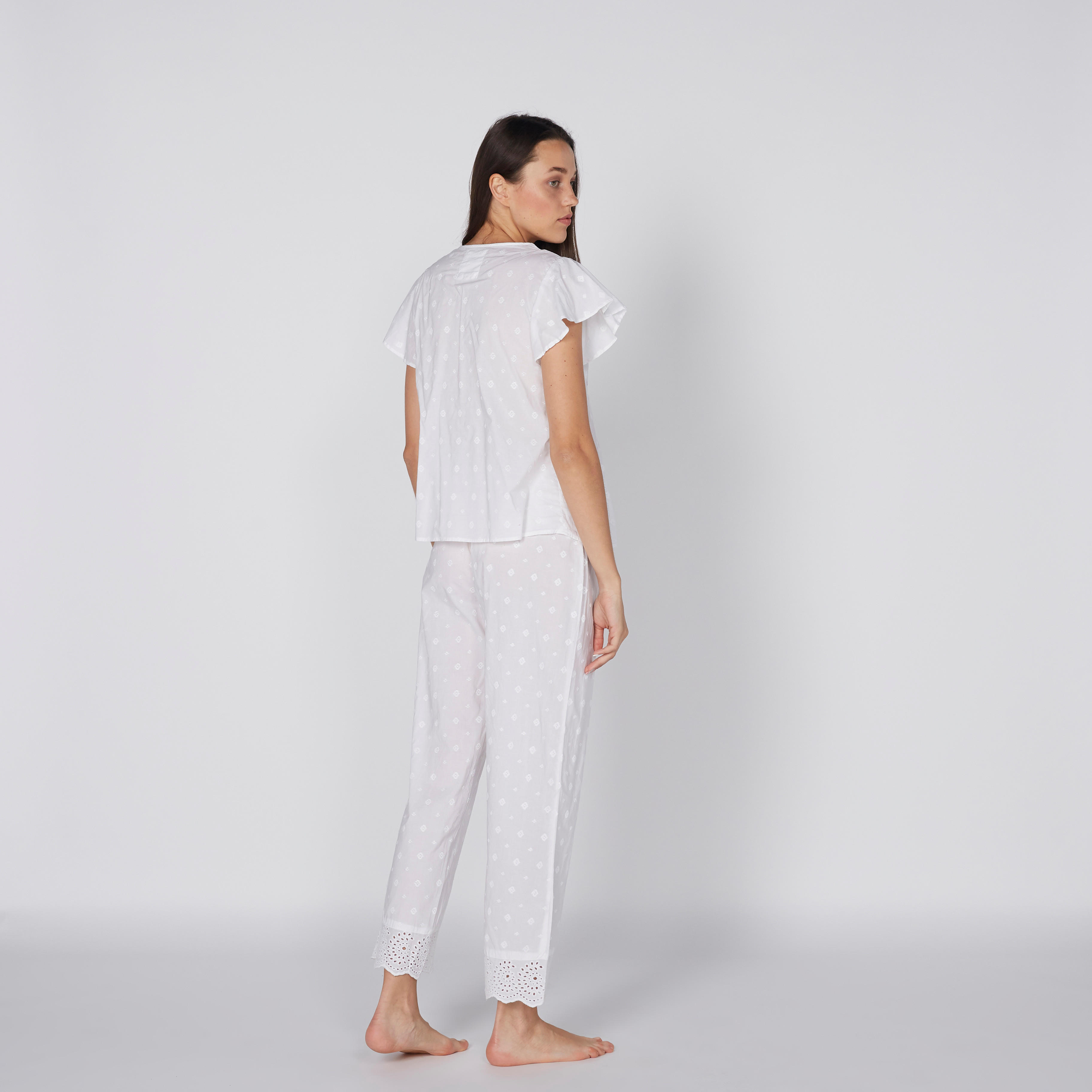 طقم بنطال بيجاما وقميص مطرّز-women-clothing-nightwear-pyjamas-longsets-image-3