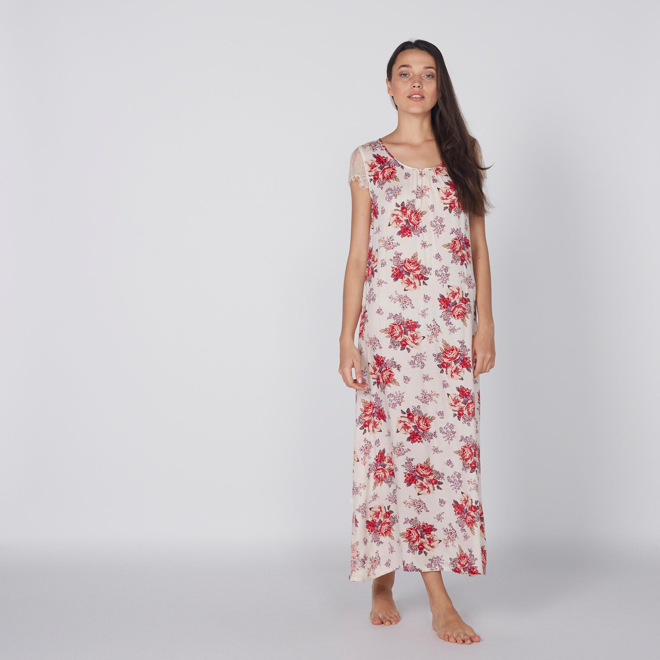 فستان طويل بياقة عميقة وأكمام قصيرة وطبعات-women-clothing-nightwear-nighties-image-2