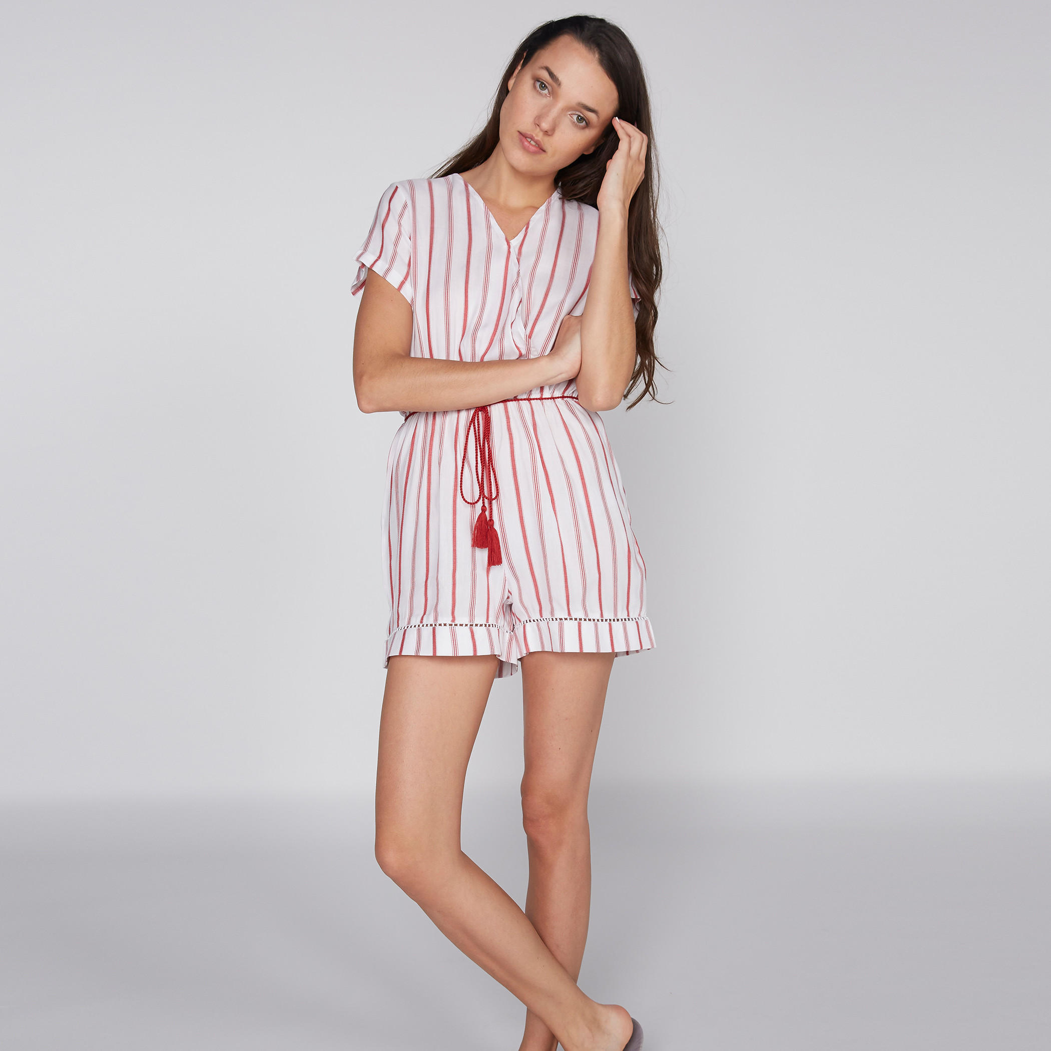 أفرول مقلّم بأكمام قصيرة وياقة V-women-clothing-nightwear-nighties-image-1