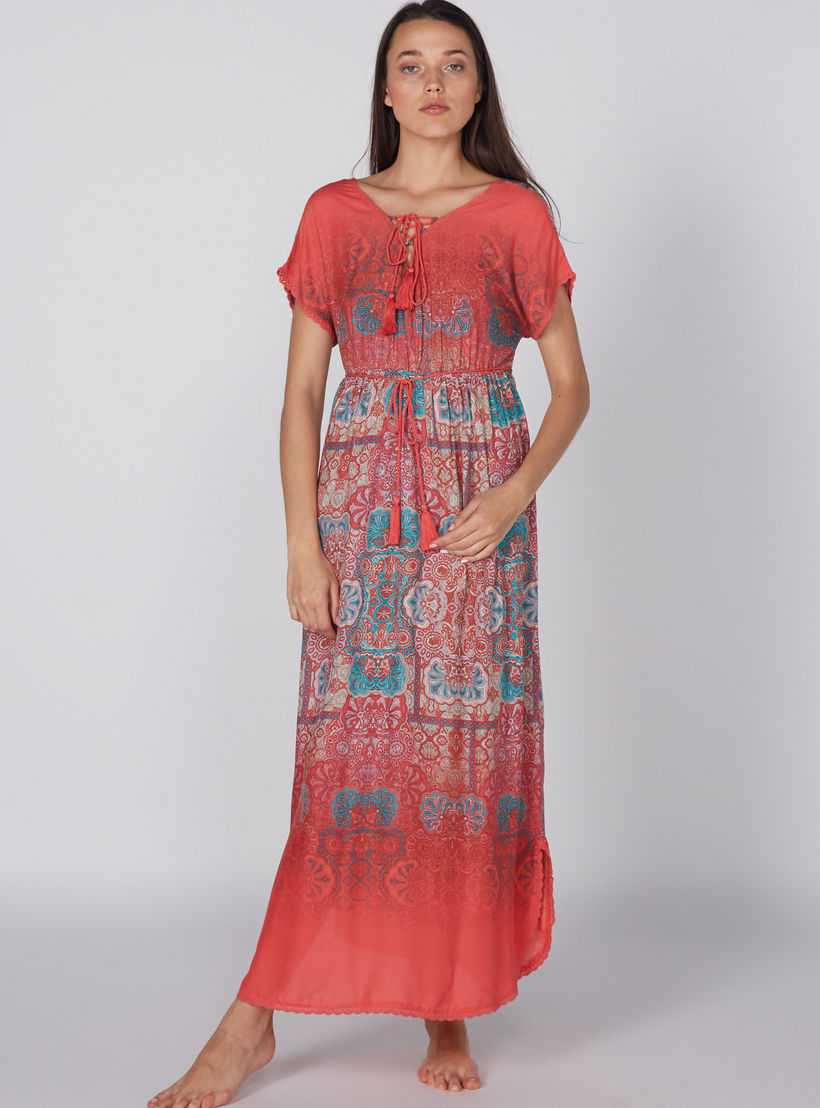 قميص نوم طويل بأكمام قصيرة وأربطة وطبعات-women-clothing-nightwear-nighties-image-2