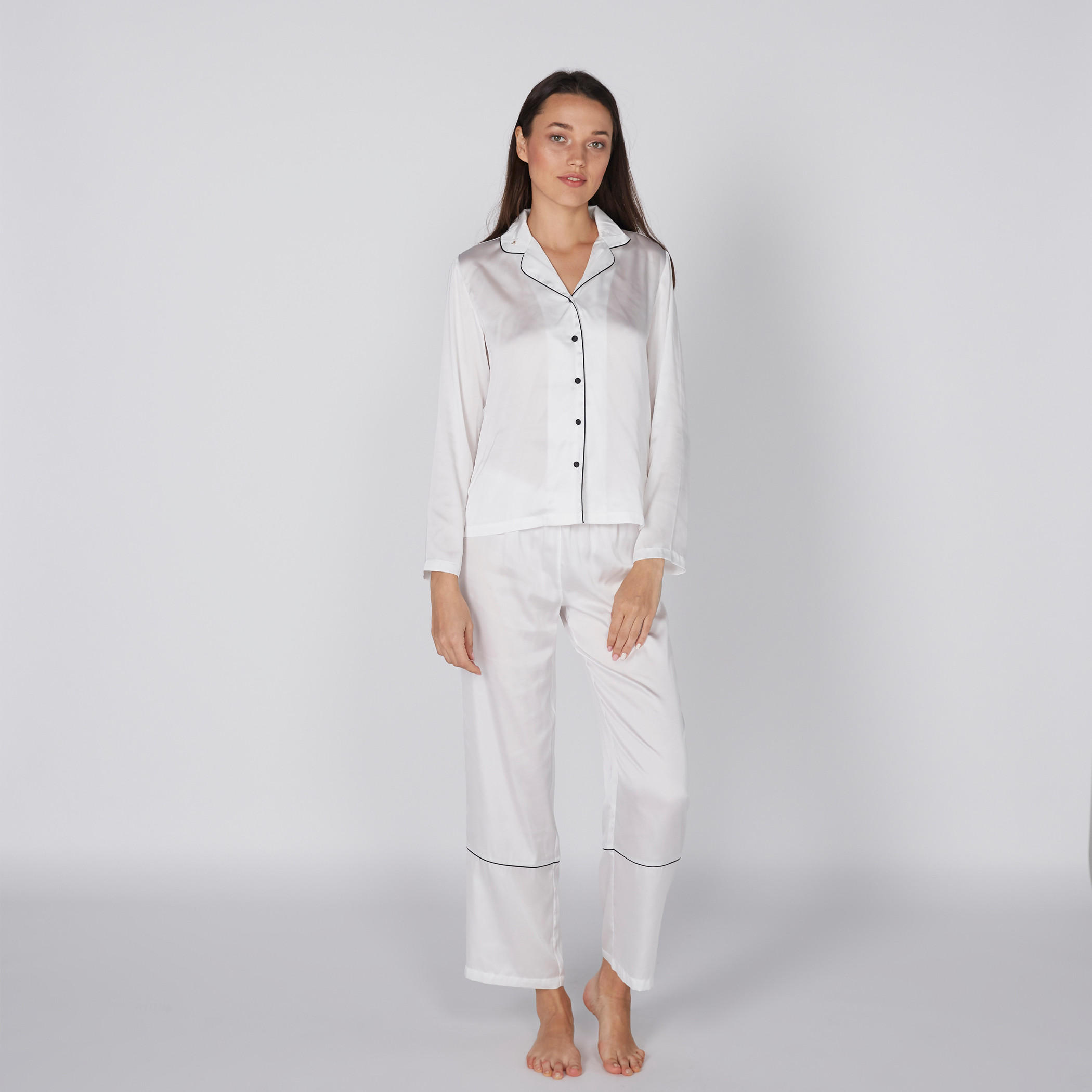طقم بنطال بيجاما وقميص بتفاصيل متباينة-women-clothing-nightwear-pyjamas-longsets-image-1