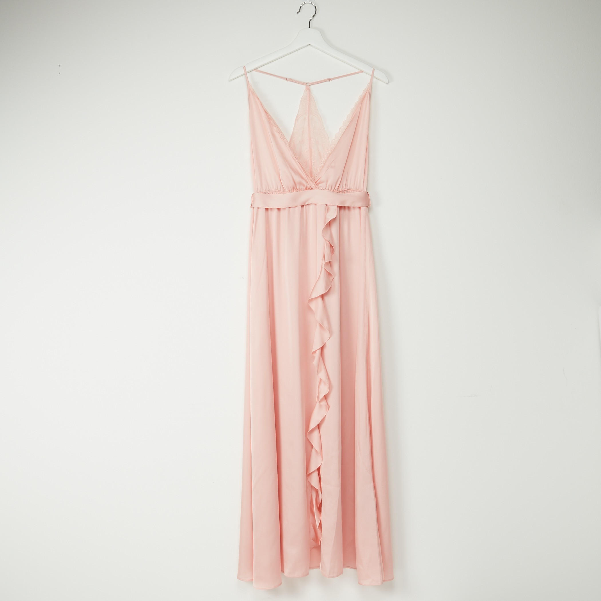 قميص نوم طويل بحمّالات قابلة للتعديل وتفاصيل كشكش-women-clothing-nightwear-nighties-image-1