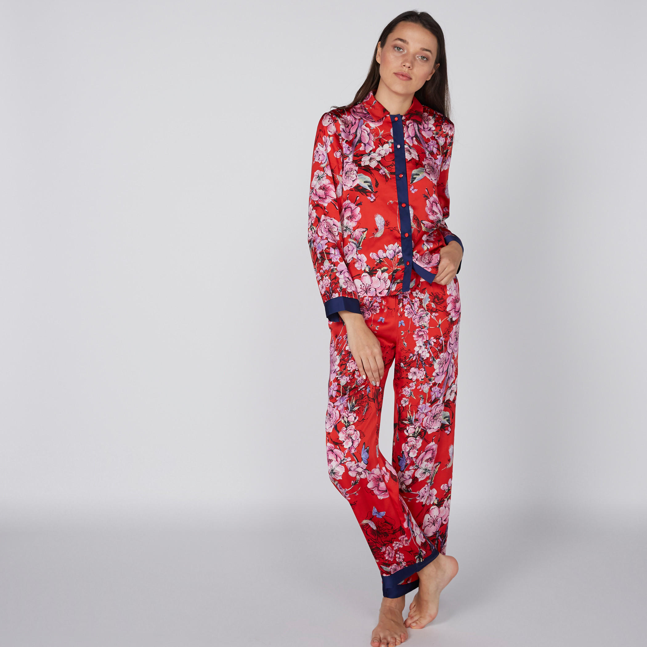 طقم بنطال بيجاما طويل وقميص بطبعات-women-clothing-nightwear-pyjamas-longsets-image-1