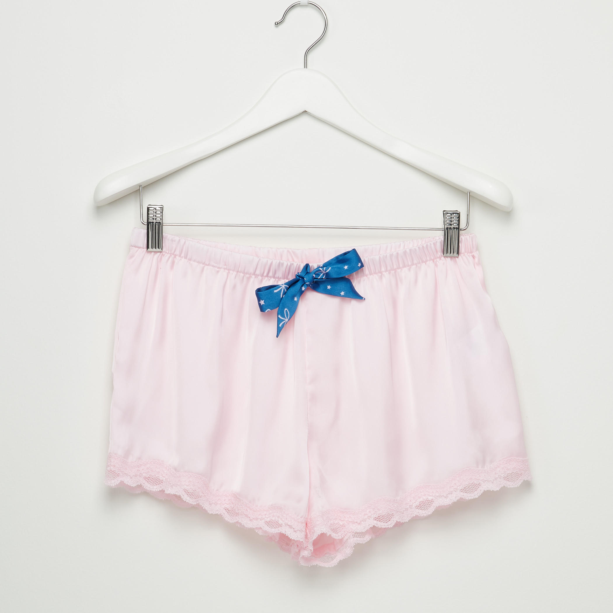 شورت بخصر مطّاطي وتفاصيل دانتيل - طقم من قطعتين-women-clothing-nightwear-pyjamas-longsets-image-4
