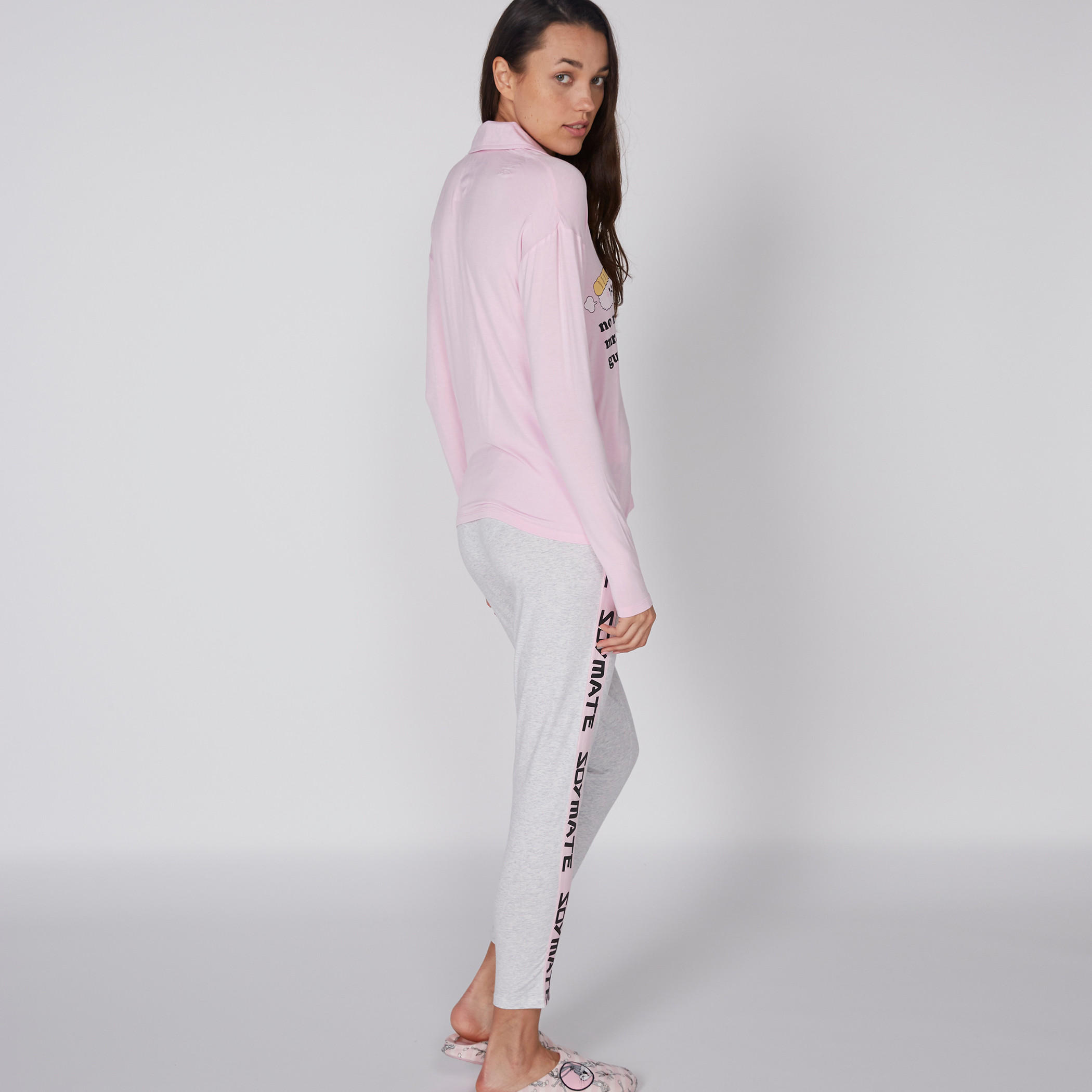 طقم بنطال بيجاما طويل وتيشيرت بطبعات-women-clothing-nightwear-pyjamas-longsets-image-3