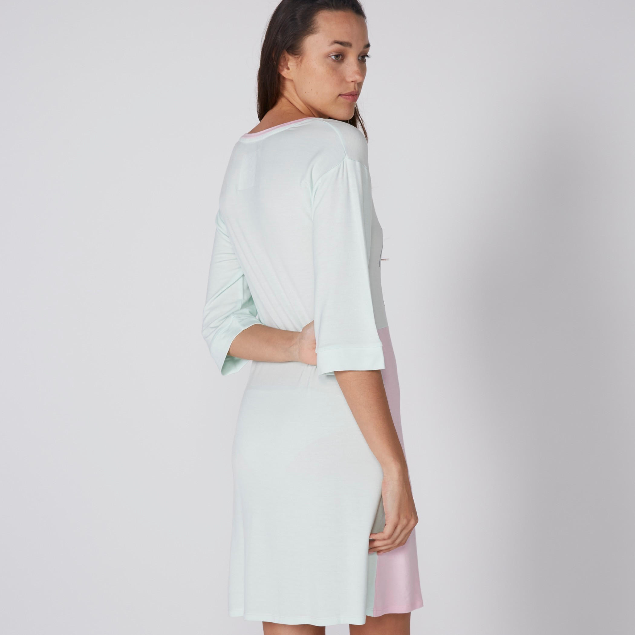 قميص نوم بياقة مستديرة وأكمام 3/4 وطبعات-women-clothing-nightwear-nighties-image-4