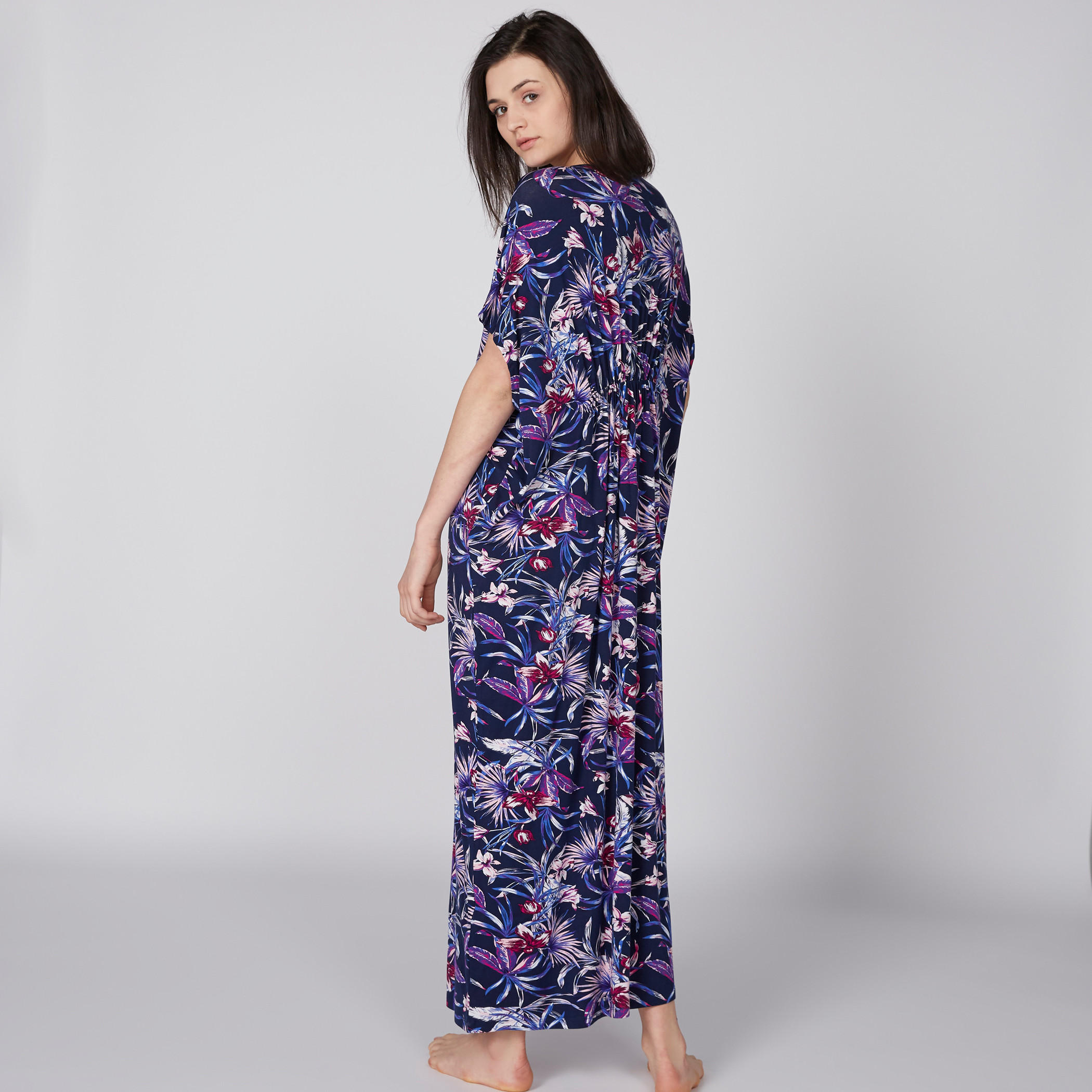 فستان سهرة بياقة مستديرة وأكمام قصيرة وطبعات-women-clothing-nightwear-nighties-image-3