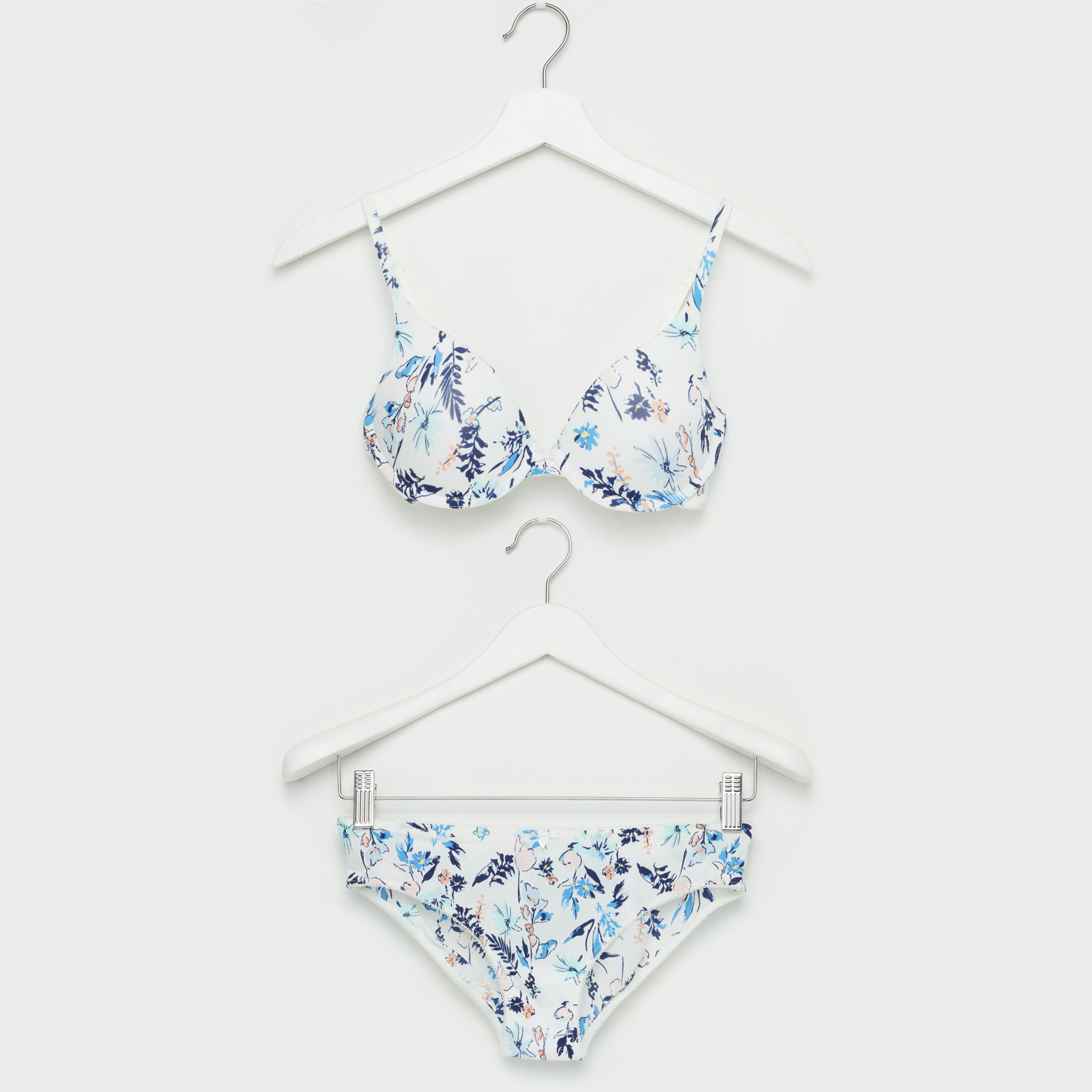 Printed Plunge Bra with Briefs-women-clothing-lingerie-lingeriesets-image-1