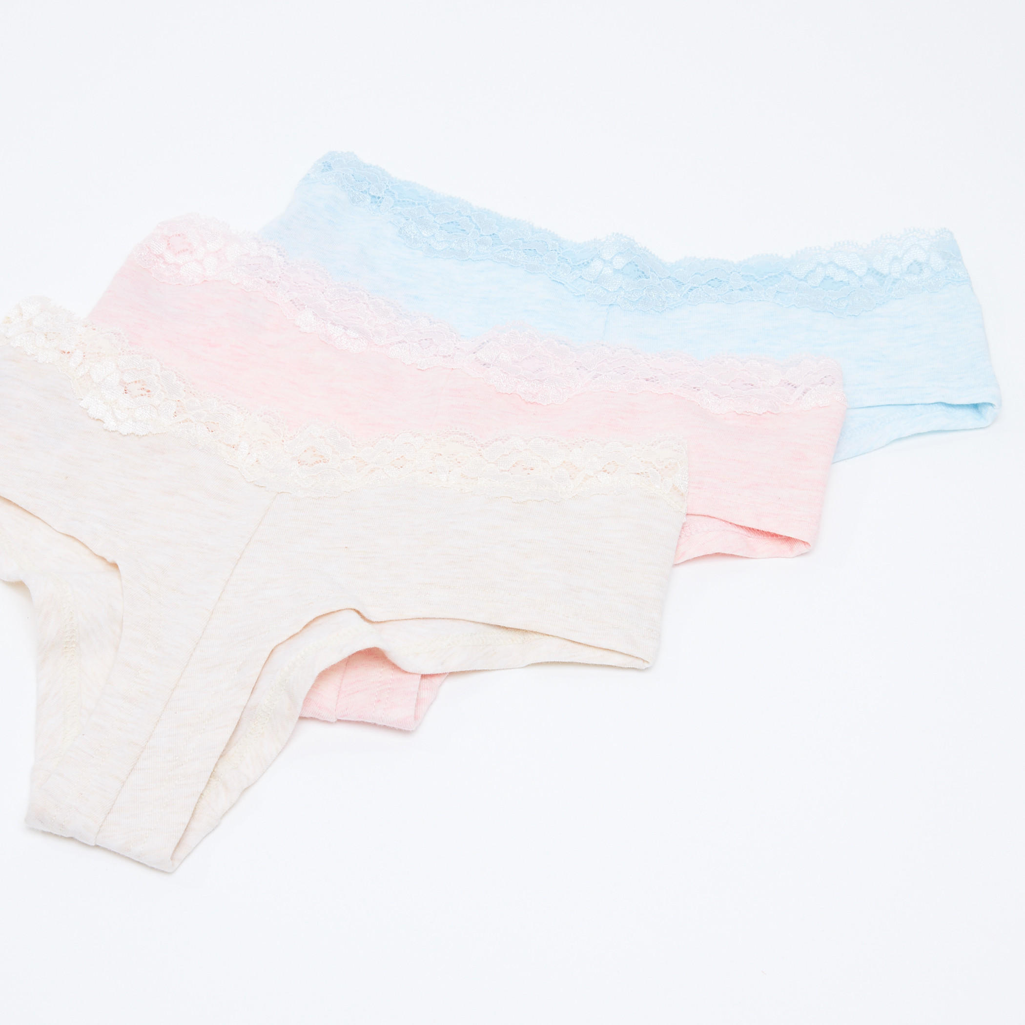 سراويل ثونج بتفاصيل دانتيل وخصر مطاطي 3 قطع-women-clothing-lingerie-panties-image-1