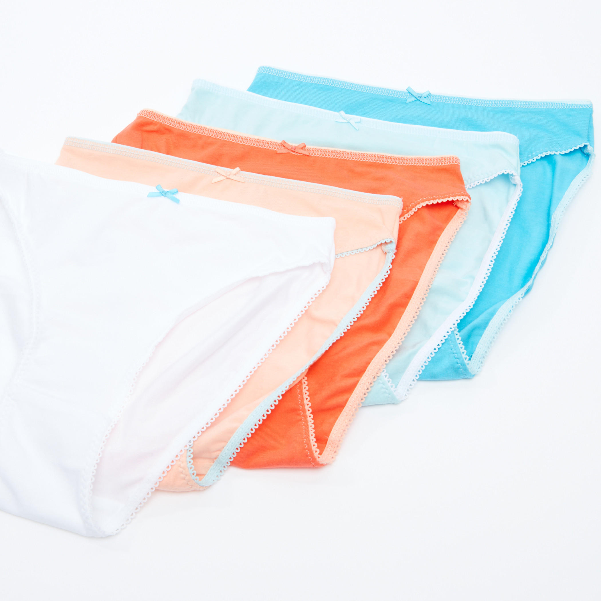 سراويل بيكيني بتفاصيل دانتيل - طقم من 5 قطع-women-clothing-lingerie-panties-image-1