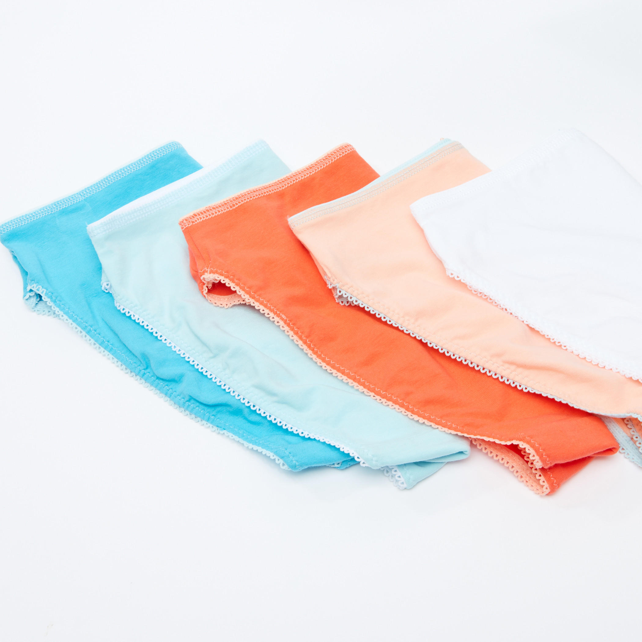 سراويل بيكيني بتفاصيل دانتيل - طقم من 5 قطع-women-clothing-lingerie-panties-image-3