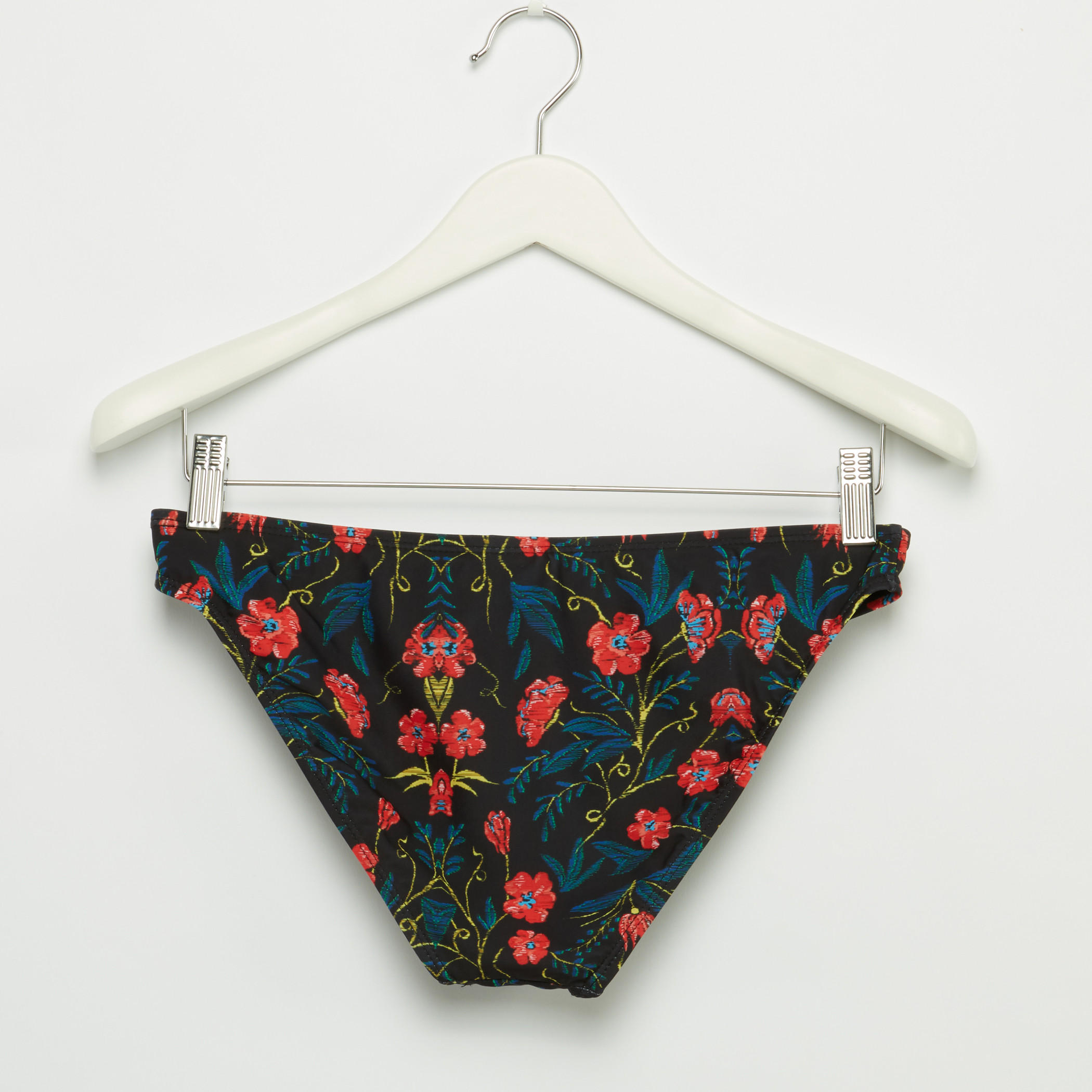 طقم سراويل وصدرية بيكيني بطبعات وشراشيب-women-clothing-swimandbeach-bikinis-image-5