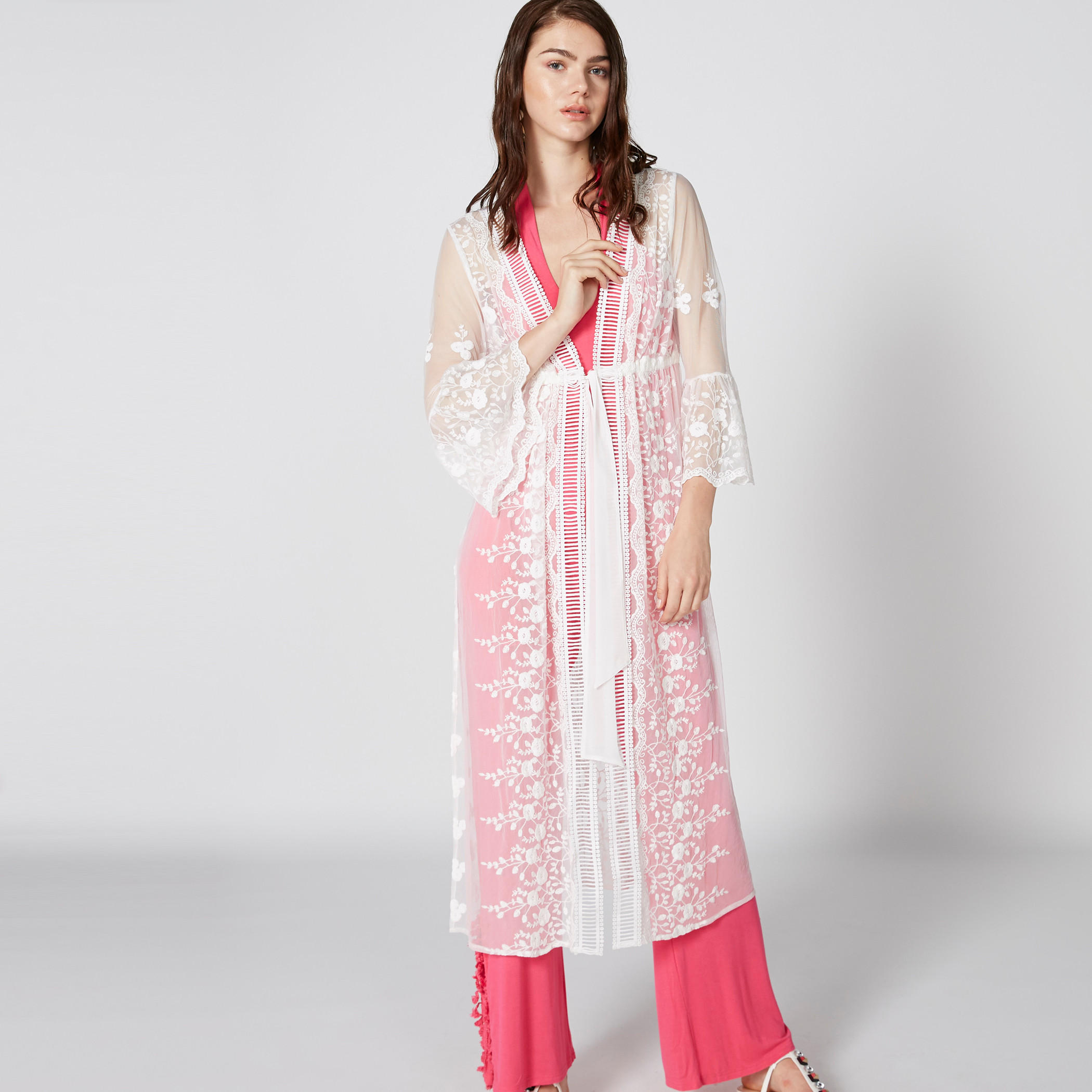 سترة طويلة مطرزة بأكمام طويلة ورباط-women-winterwear-coatsandjackets-jackets-image-3