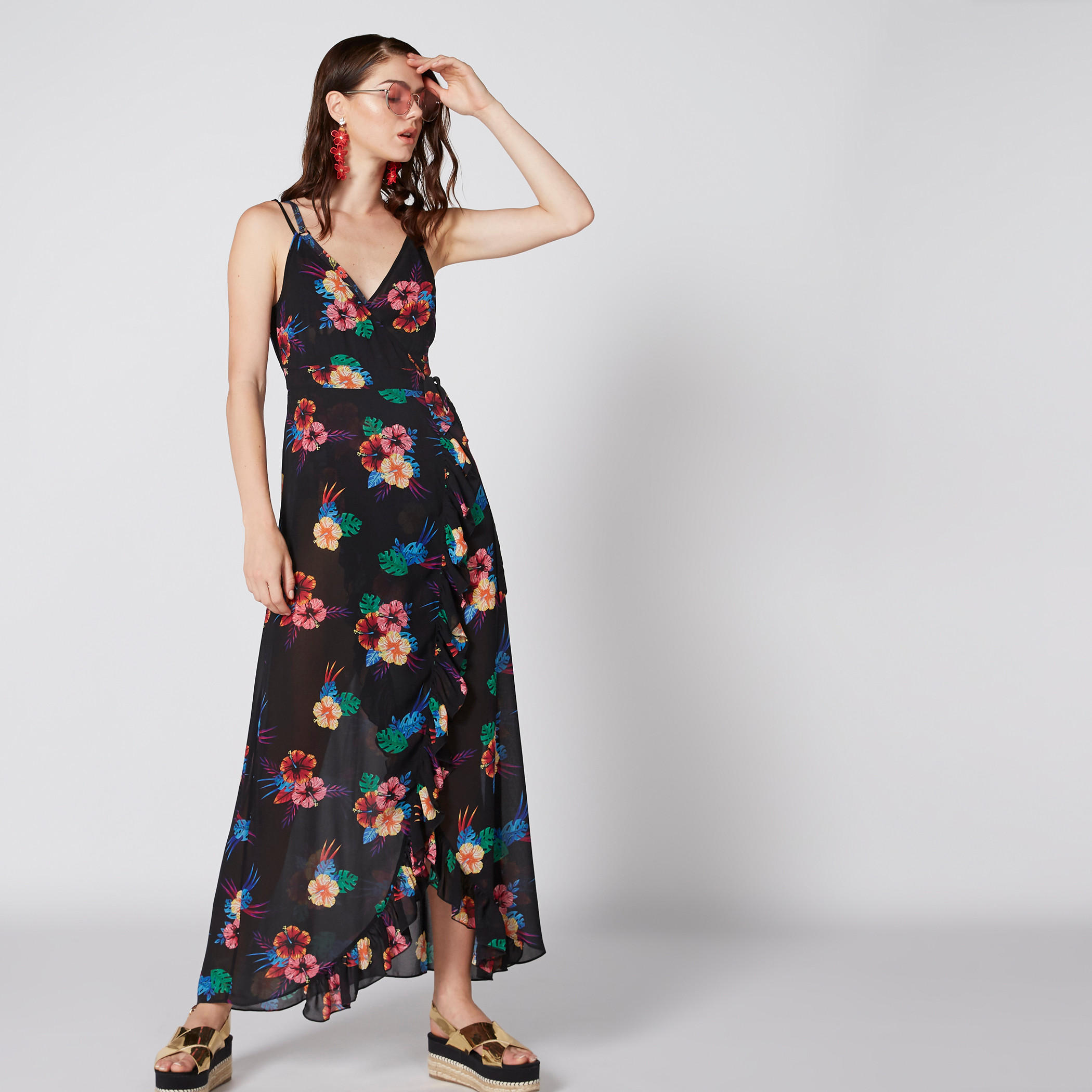 فستان طويل بحمّالات رفيعة وطبعات أزهار-women-clothing-dresses-image-1