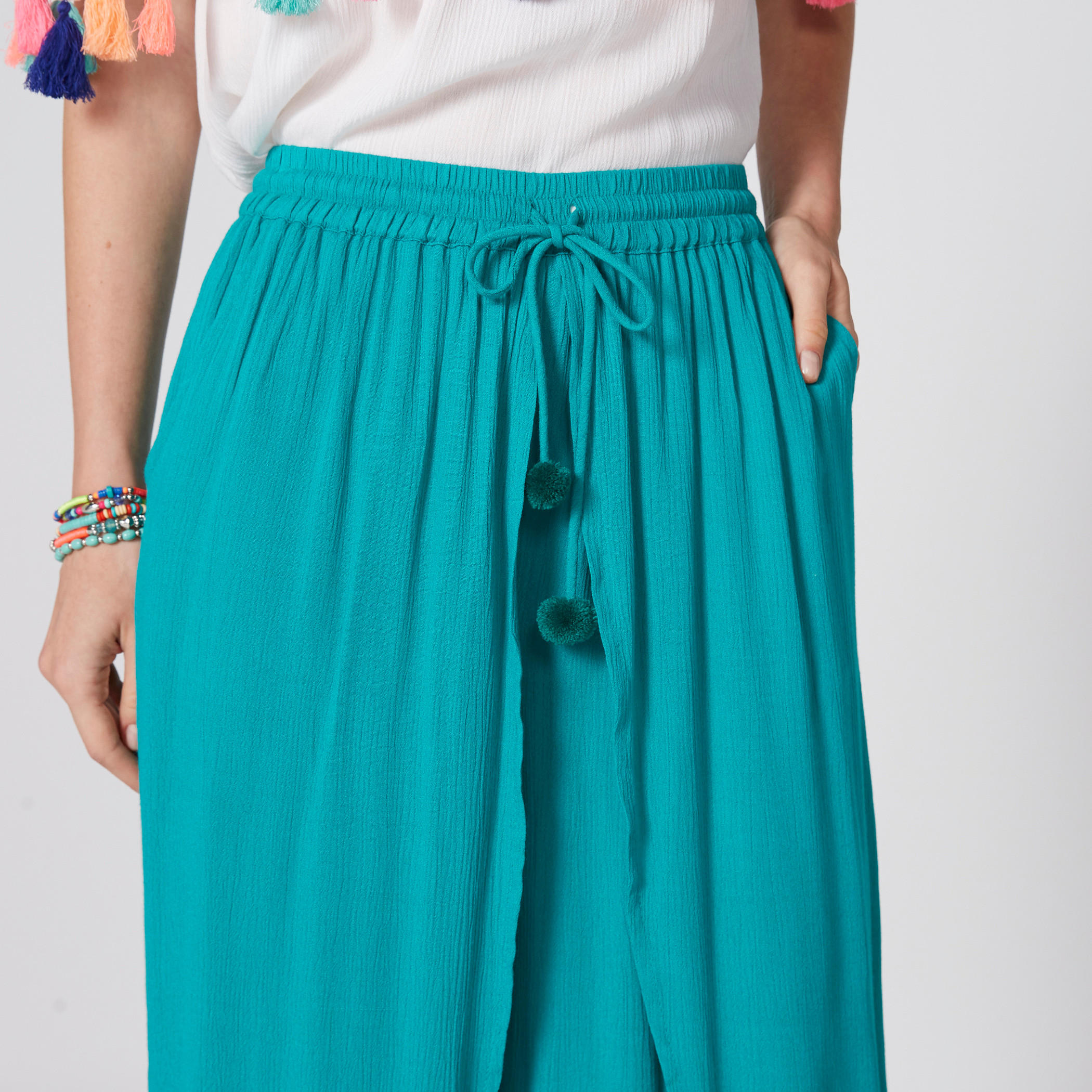 بنطال واسع الساقين بخصر مطاطي ورباط-women-clothing-bottoms-trousers-image-4