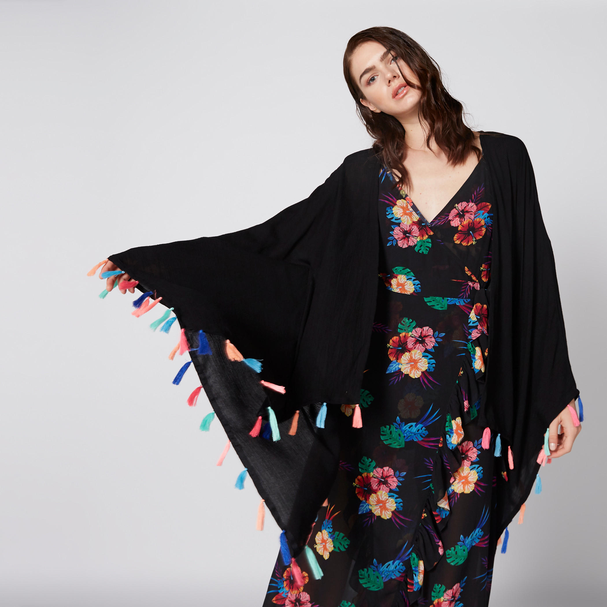 فستان ماكسي بطبعات زهرية وأكمام واسعة-women-clothing-shirtsandblouses-blouses-image-2