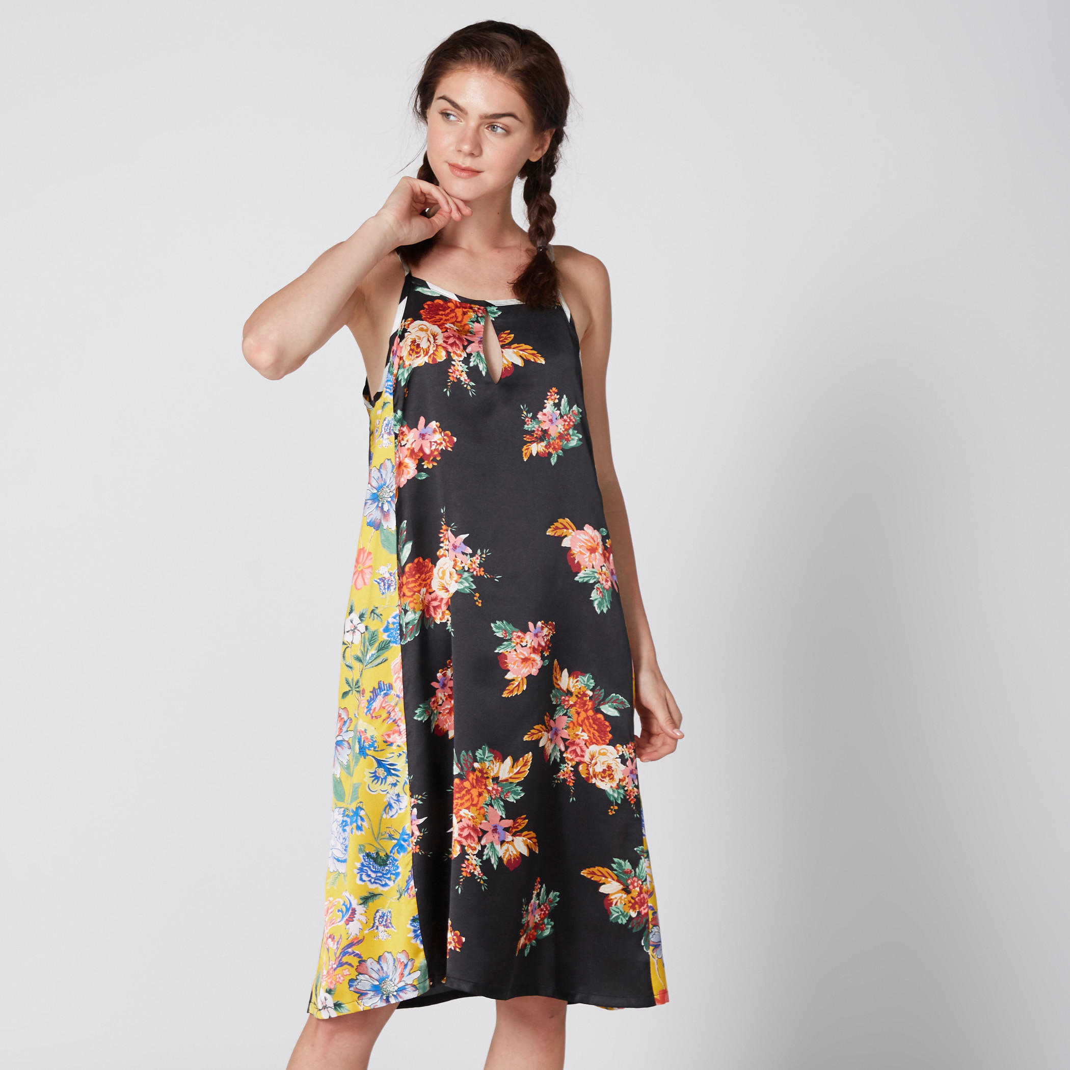 قميص نوم بطبعات وحمّالات رفيعة-women-clothing-nightwear-nighties-image-1