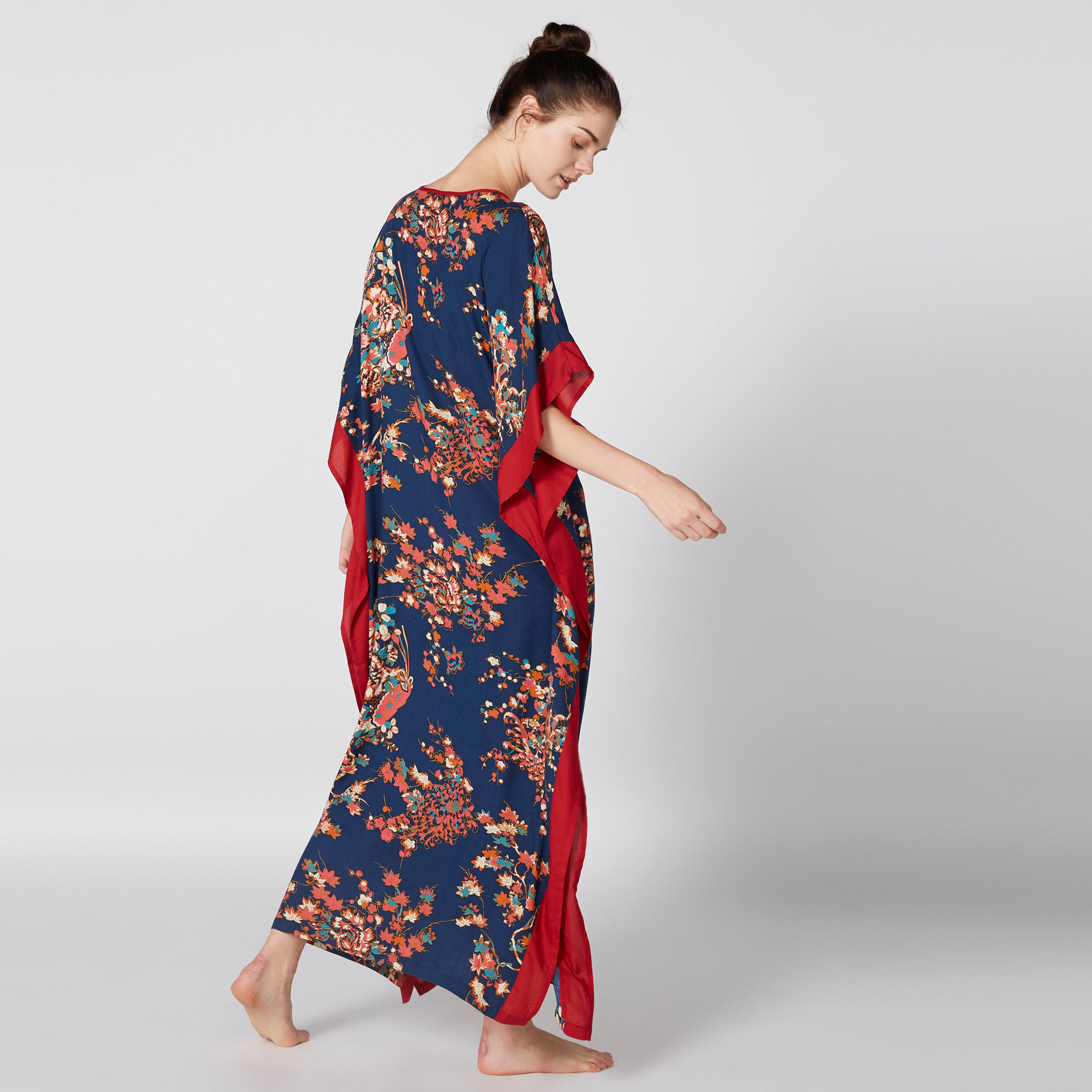 قميص نوم طويل بياقة V وطبعات-women-clothing-nightwear-nighties-image-3