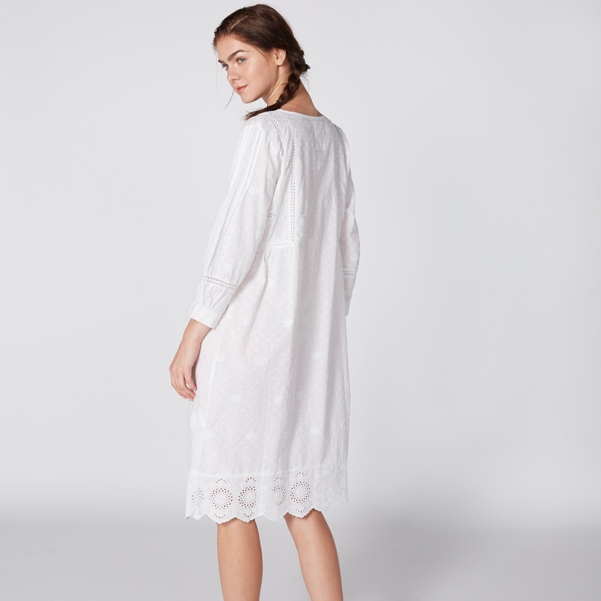 قميص نوم شيفلي بأكمام طويلة ورباط-women-clothing-nightwear-nighties-image-2