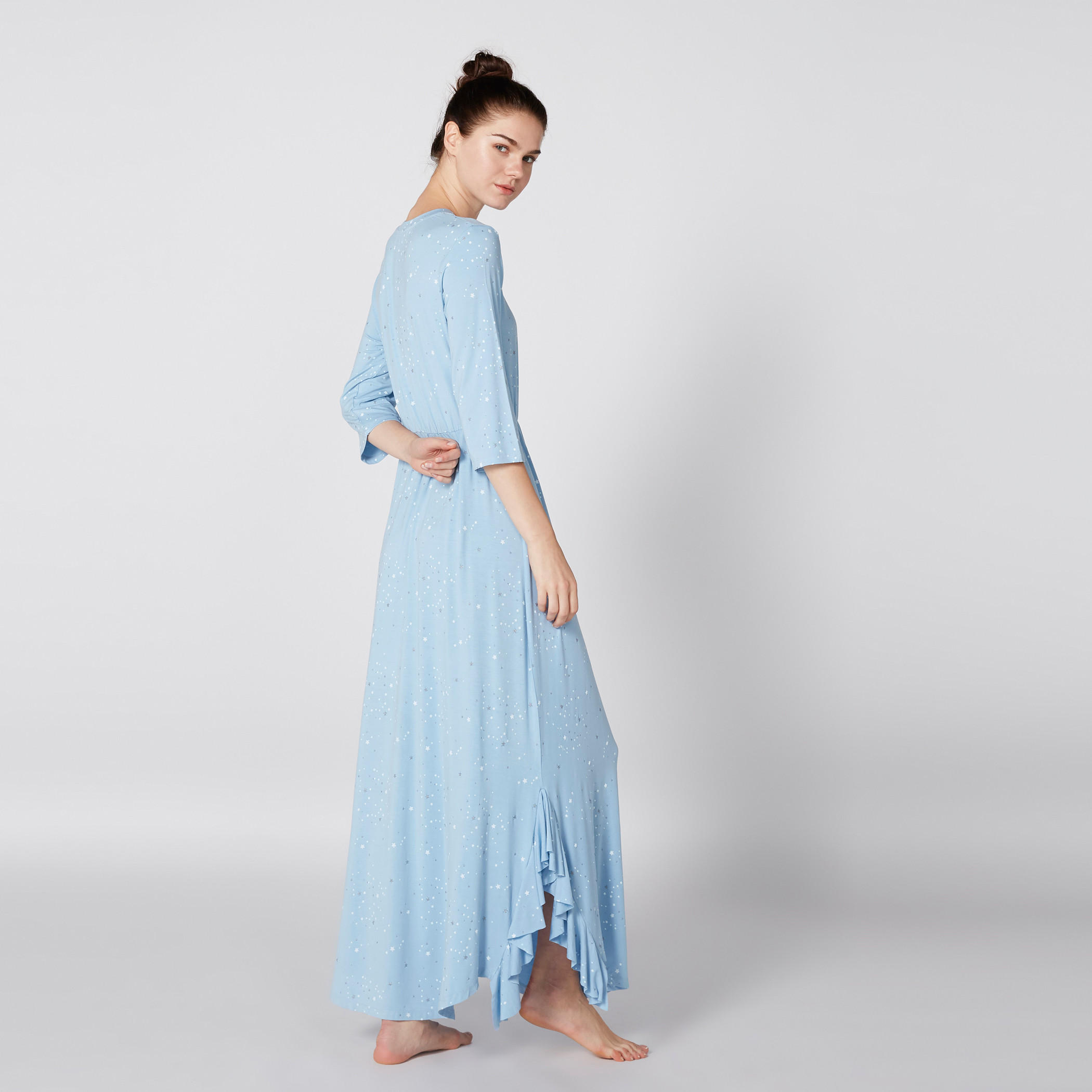 قميص نوم طويل بياقة مستديرة وأكمام 3/4 وطبعات-women-clothing-nightwear-nighties-image-4