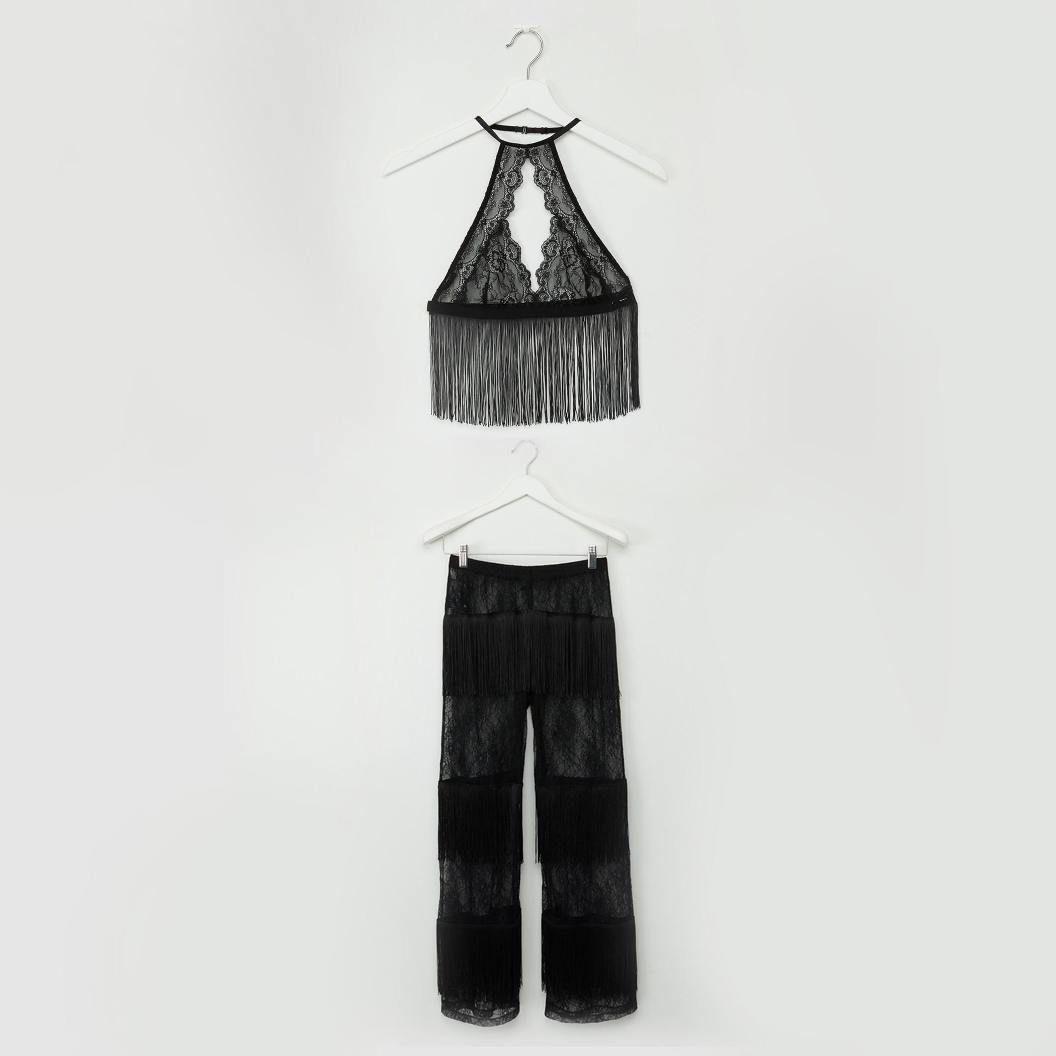 طقم بيجاما وبراليت بتفاصيل دانتيل-women-clothing-nightwear-pyjamas-longsets-image-1