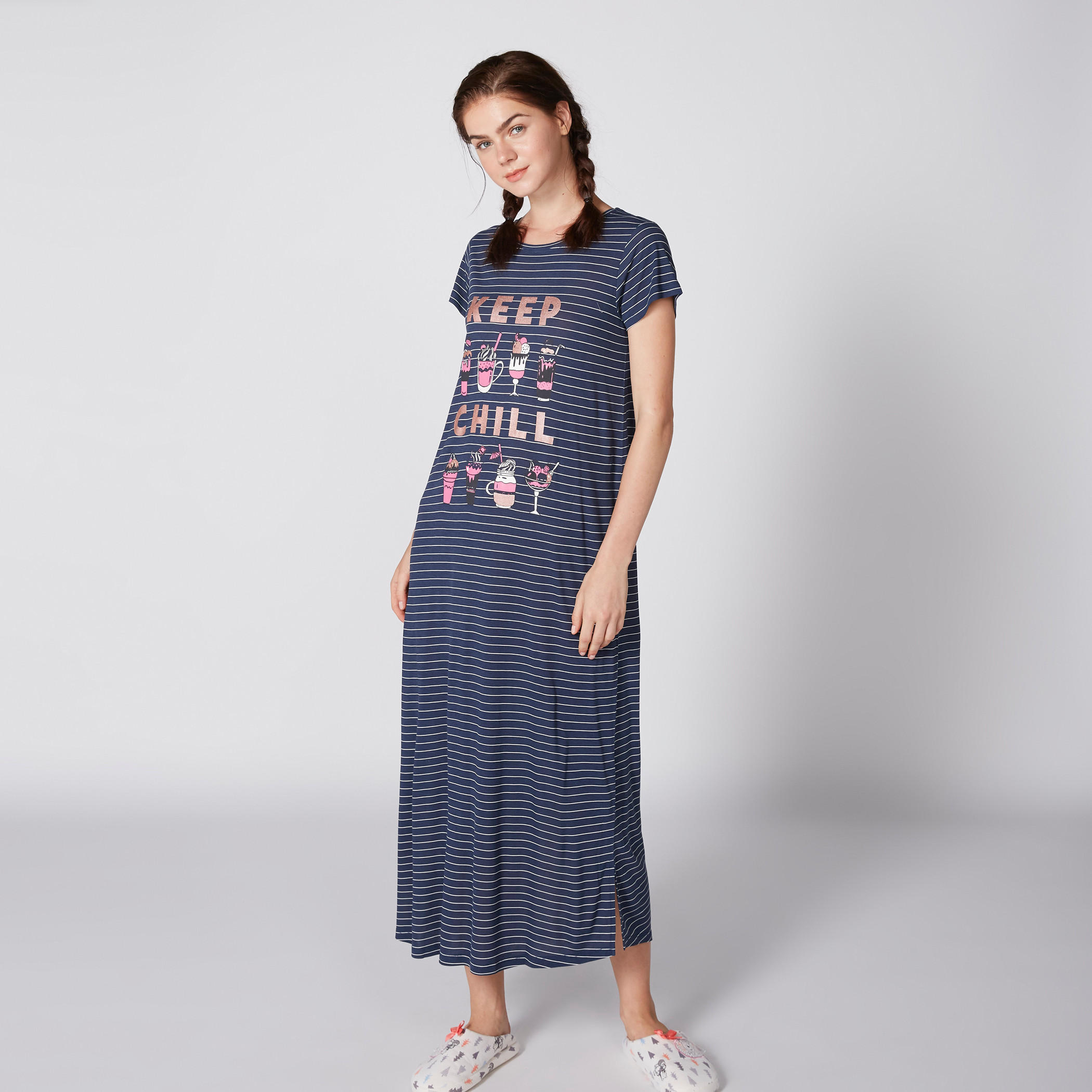 قميص نوم بياقة مستديرة وأكمام قصيرة وطبعات-women-clothing-nightwear-nighties-image-2