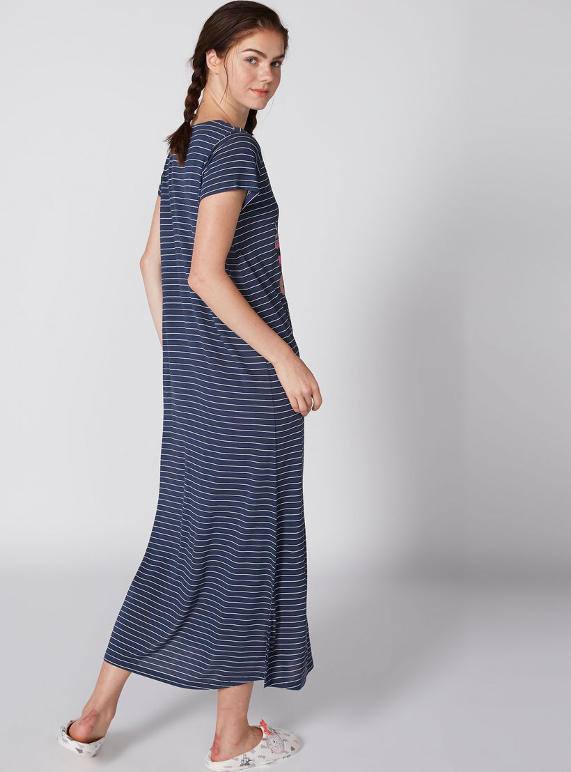 قميص نوم بياقة مستديرة وأكمام قصيرة وطبعات-women-clothing-nightwear-nighties-image-3