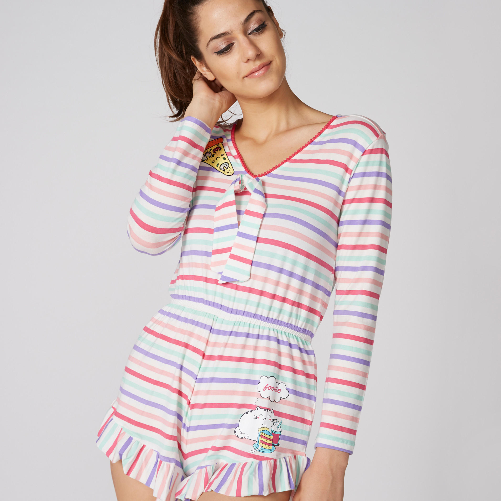 أفرول بياقة V وطبعات وأكمام طويلة-women-clothing-nightwear-nighties-image-1