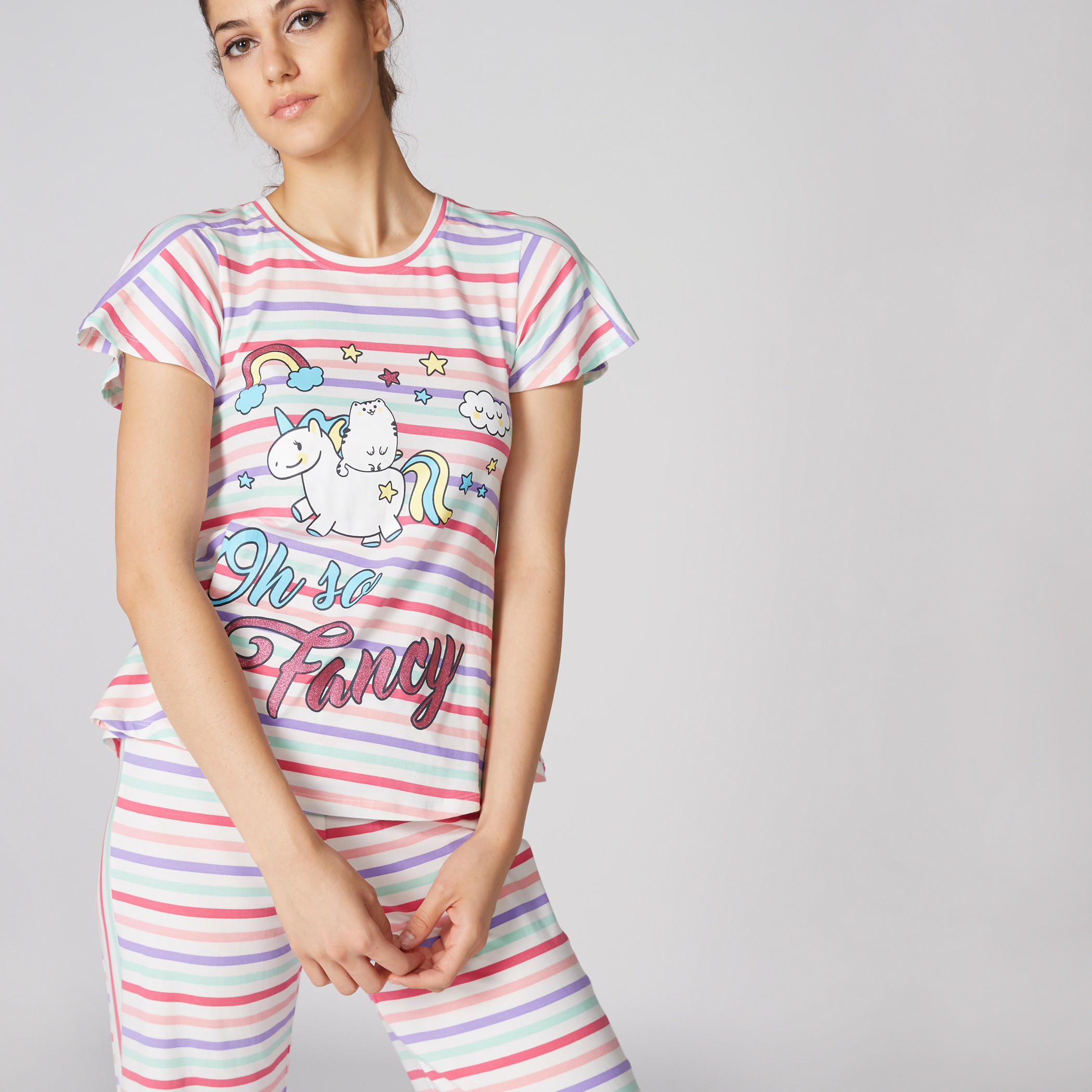 طقم تيشيرت بطبعات وبنطال بيجاما-women-clothing-nightwear-pyjamas-longsets-image-3