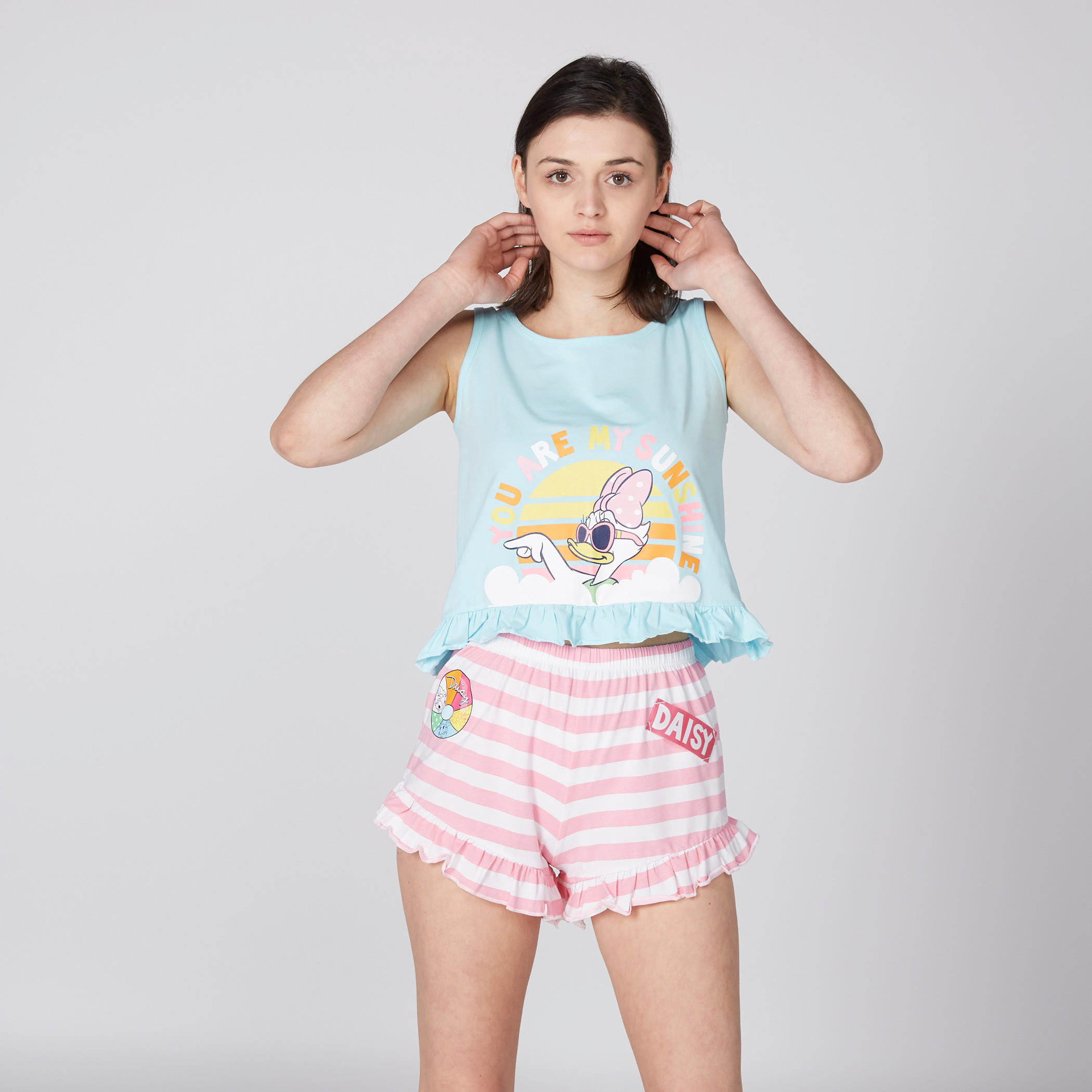طقم شورت مقلّم وتيشيرت دون أكمام بطبعات-women-clothing-nightwear-pyjamas-longsets-image-1