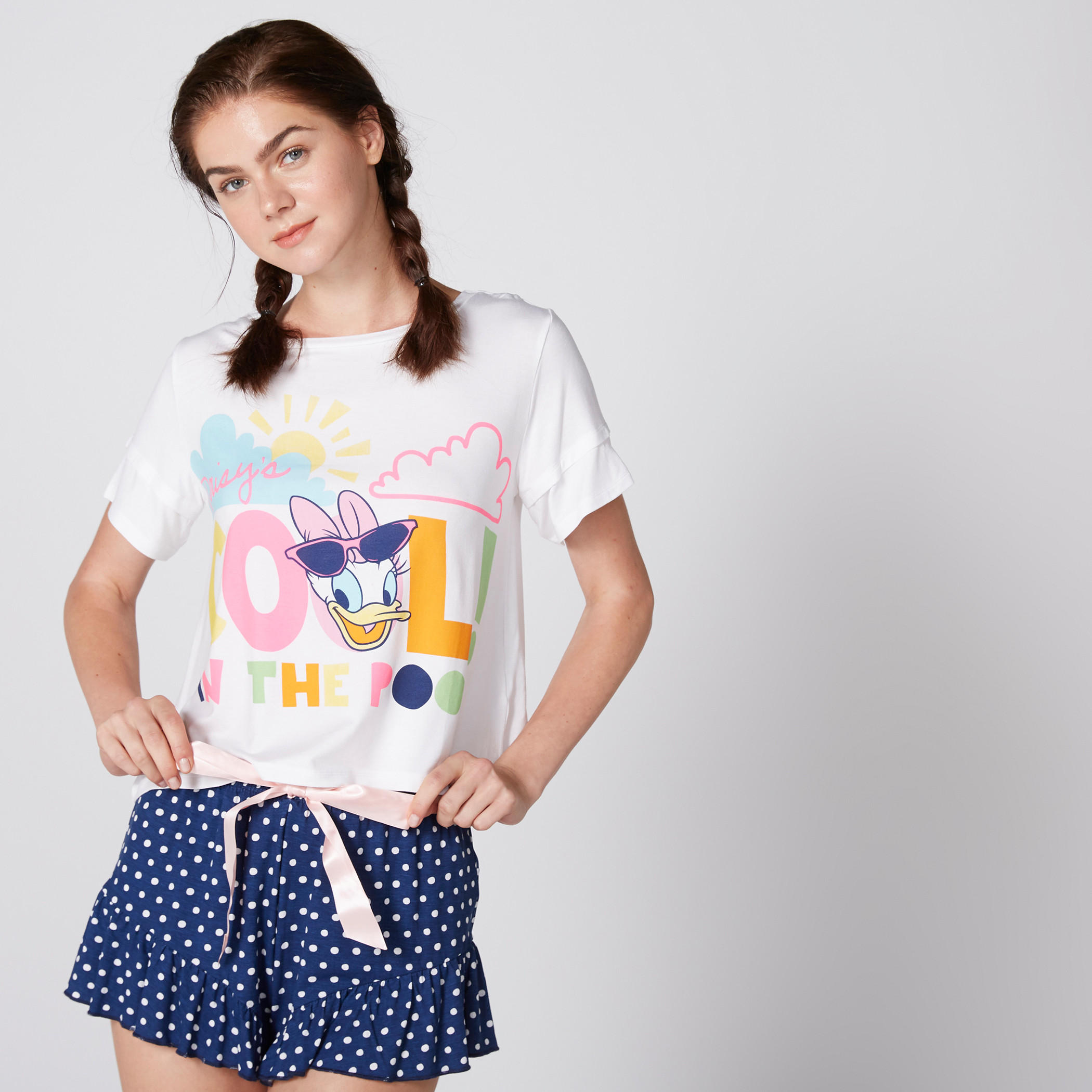 تيشيرت بياقة مستديرة مع شورت-women-clothing-nightwear-pyjamas-longsets-image-1