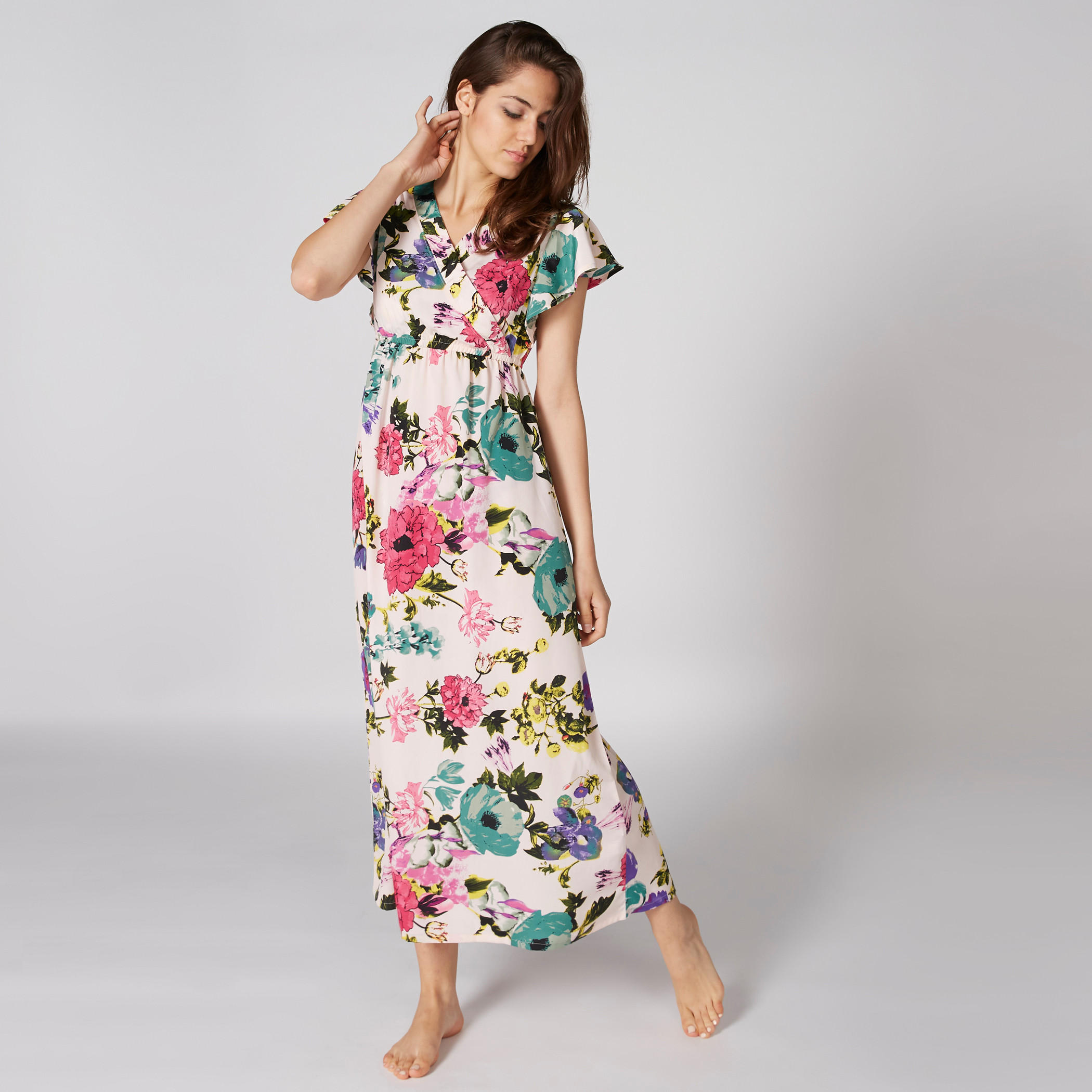 قميص نوم طويل بياقة V وأكمام كاب وطبعات-women-clothing-nightwear-nighties-image-1