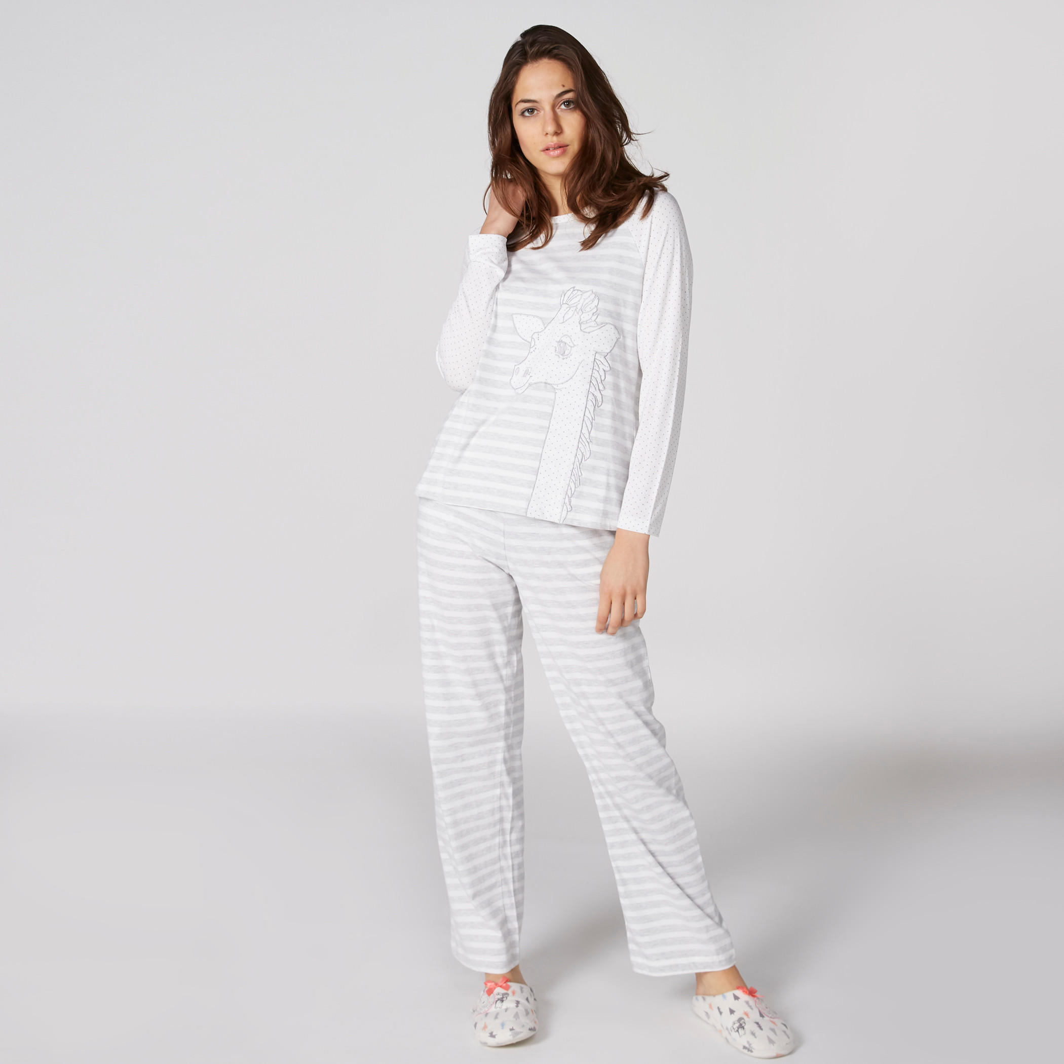 طقم بنطال بيجاما وتيشيرت مقلم بأكمام طويلة-women-clothing-nightwear-pyjamas-longsets-image-1