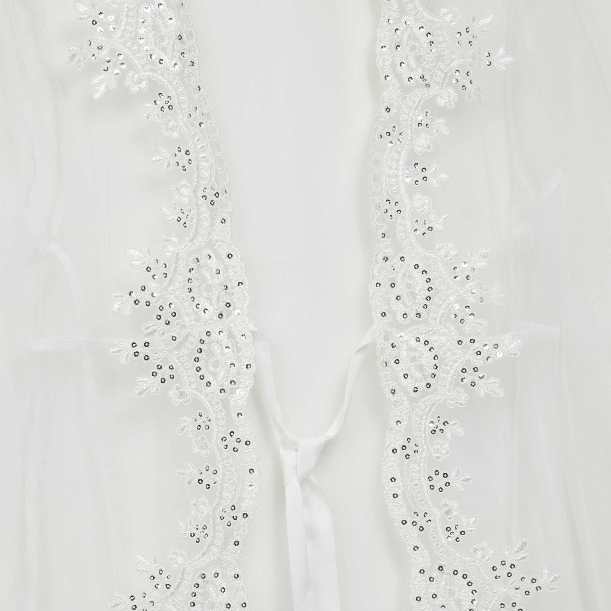 روب مزيّن بأكمام طويلة ورباط-women-clothing-nightwear-robes-image-3