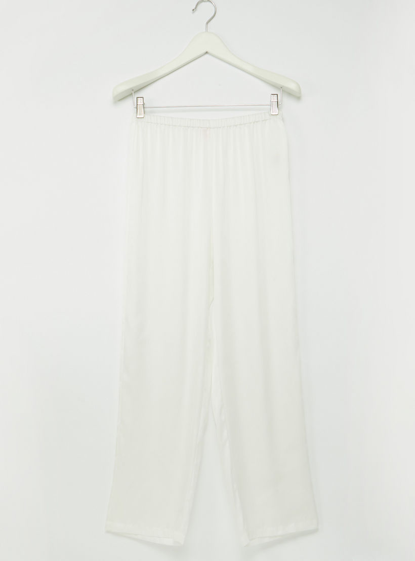 طقم بنطال بيجاما وبلوزة بياقة V وتفاصيل دانتيل-women-clothing-nightwear-pyjamas-longsets-image-4