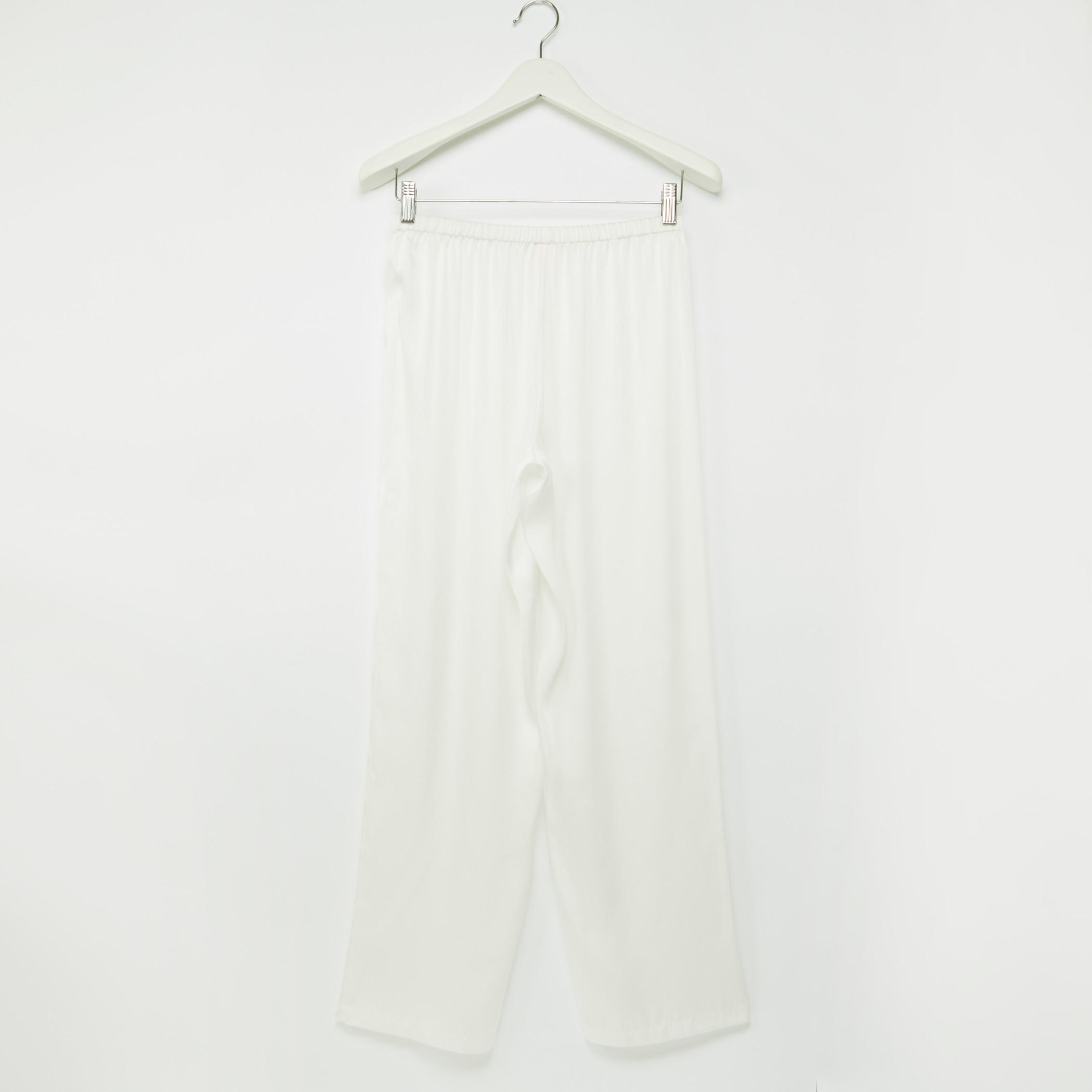 طقم بنطال بيجاما وبلوزة بياقة V وتفاصيل دانتيل-women-clothing-nightwear-pyjamas-longsets-image-5