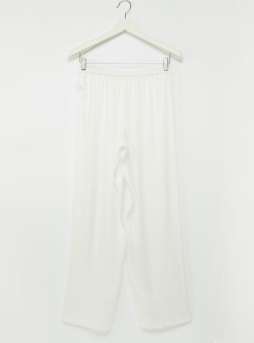 طقم بنطال بيجاما وبلوزة بياقة V وتفاصيل دانتيل-women-clothing-nightwear-pyjamas-longsets-image-5