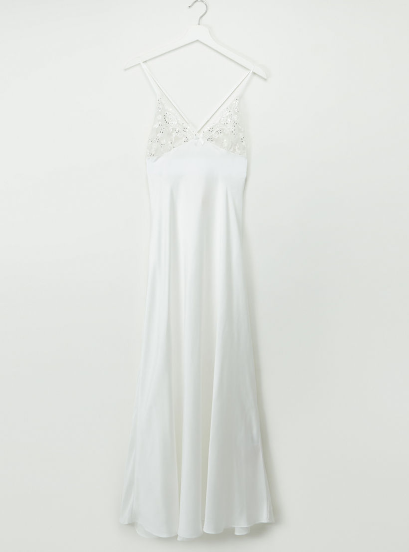 قميص نوم بياقة V وتفاصيل دانتيل-women-clothing-nightwear-nighties-image-1