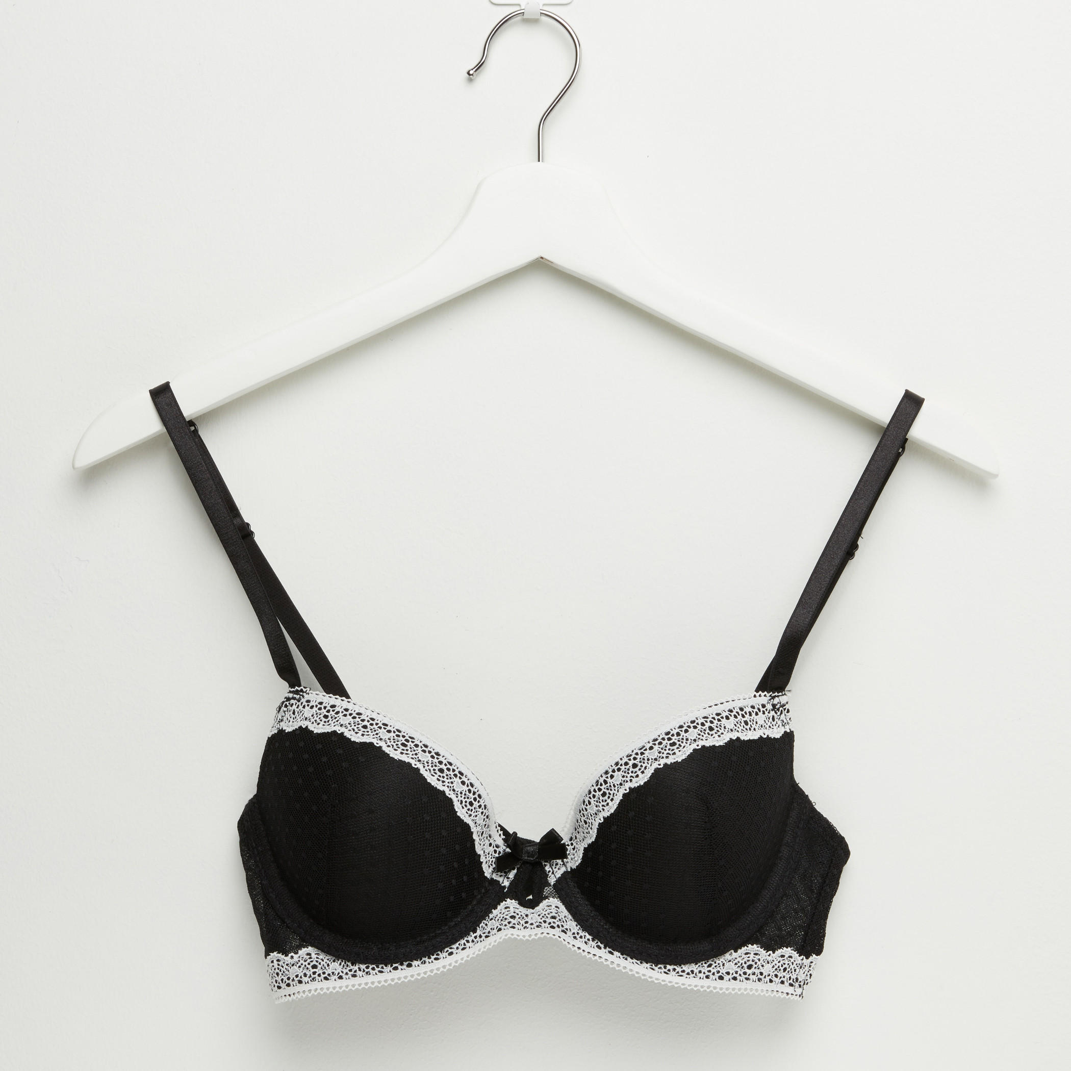 صدريّة مبطّنة بحمّالات قابلة للتعديل وتفاصيل دانتيل-women-clothing-lingerie-bras-image-1